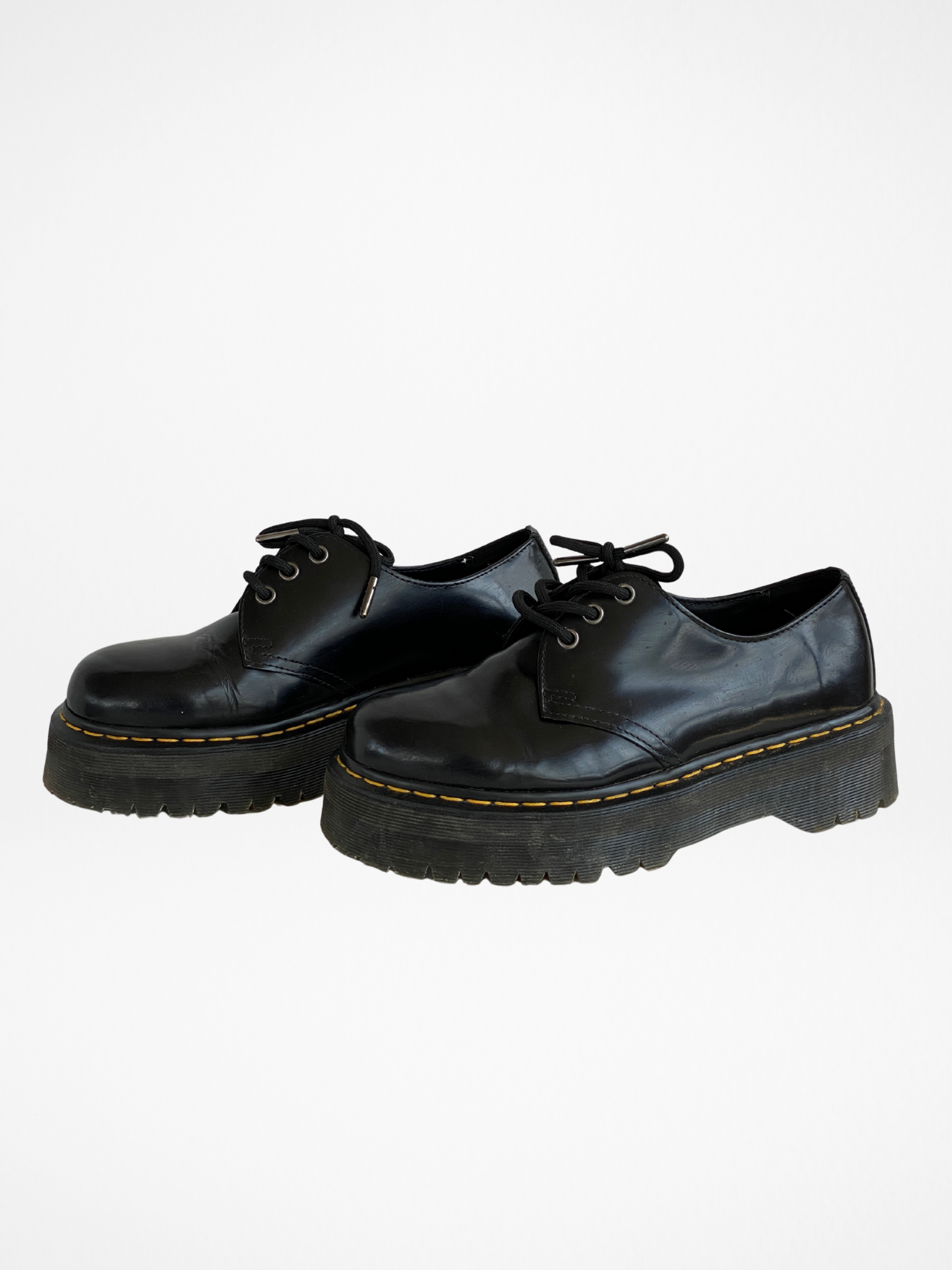 حذاء ديربي من دكتور مارتنز دوكس، جلد أسود، ذو نعل سميك، برباط، مقاس أوروبي ٤١