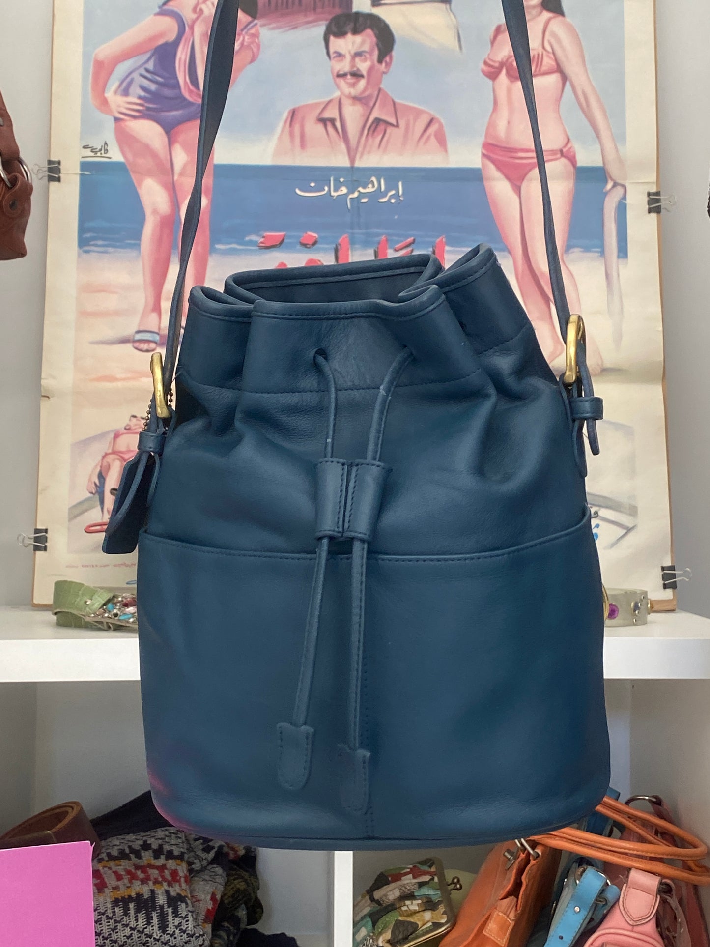 Vintage 1995 Coach Thompson 4151 Navy Blue Glovetanned Leather Drawstring Bucket Shoulder Bag