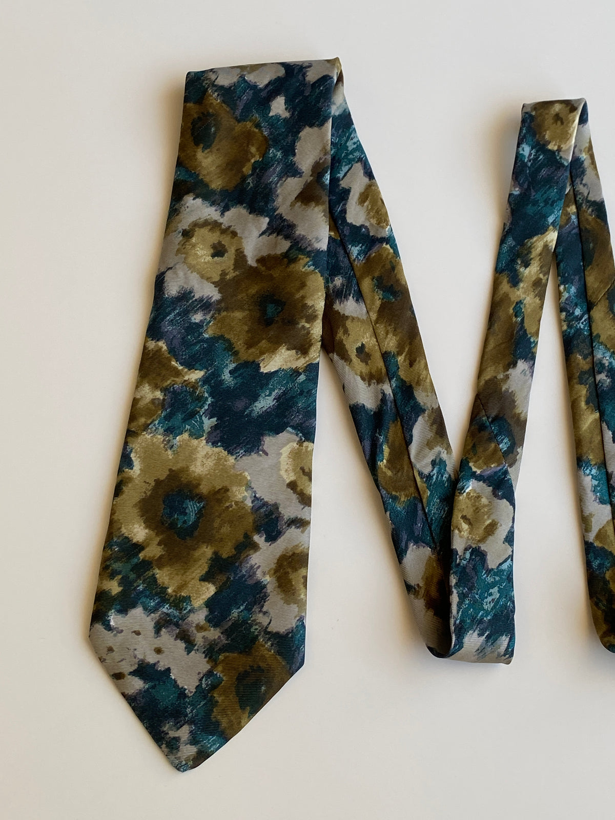 Vintage 1990s Peter von Holland Teal Olive 100% Silk Abstract Floral Necktie Vintage 1990s Peter von Holland Teal Olive 100% Silk Abstract Floral Necktie
