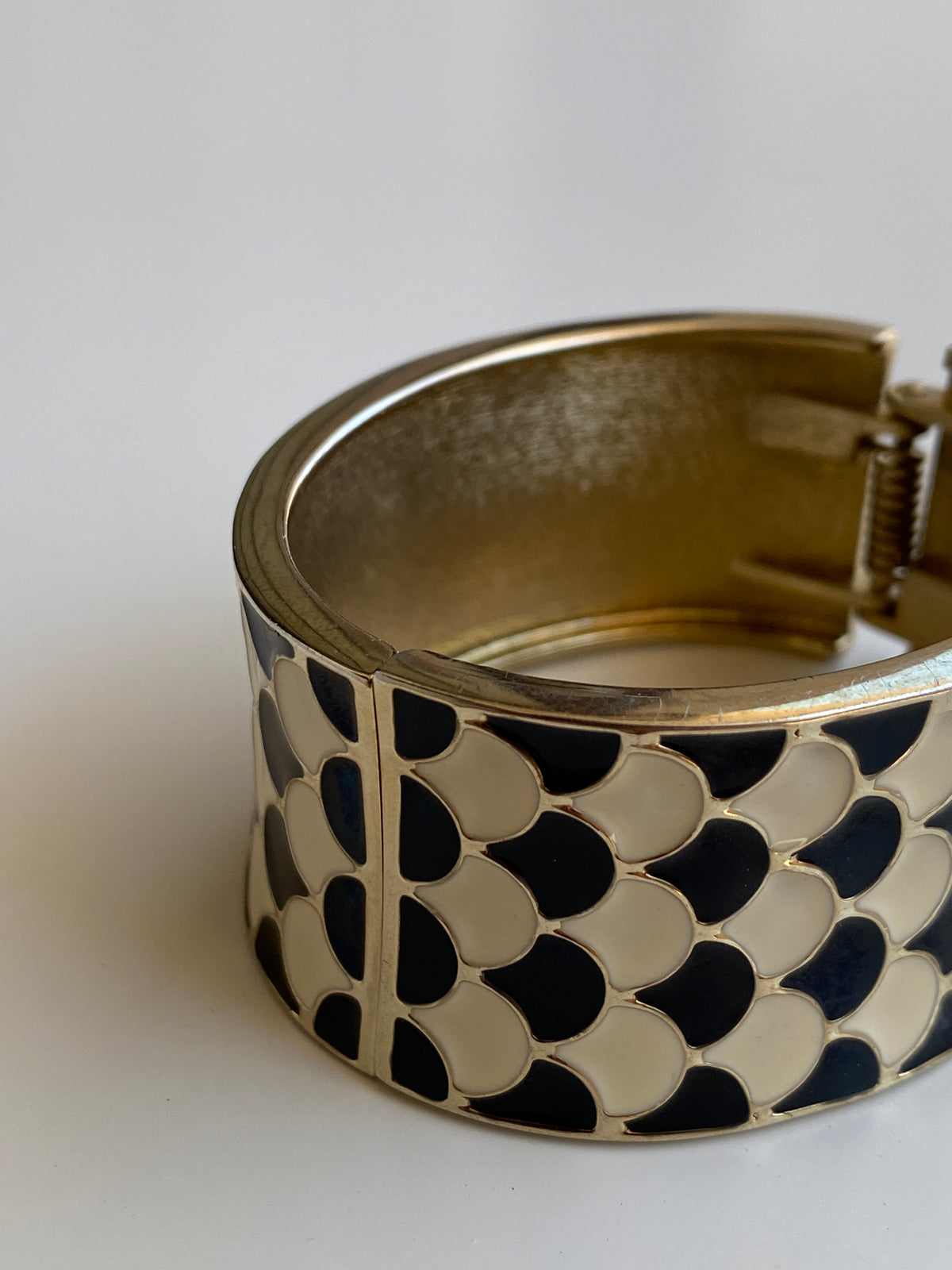 Vintage Black & Ivory Enamel Gold Tone Hinged Wide Cuff Bracelet Vintage Black & Ivory Enamel Gold Tone Hinged Wide Cuff Bracelet