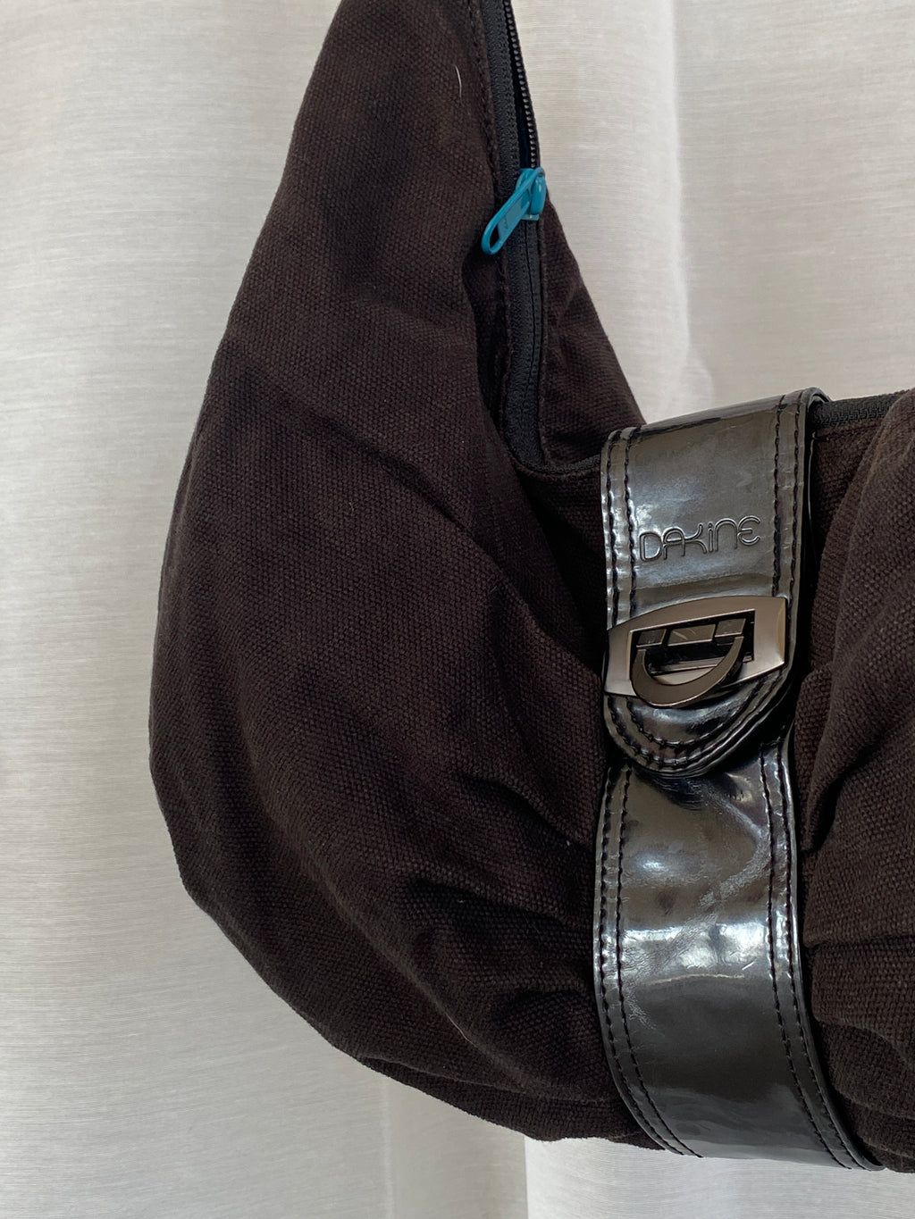 Y2K Dakine Hustle Black Women’s Shoulder Bag