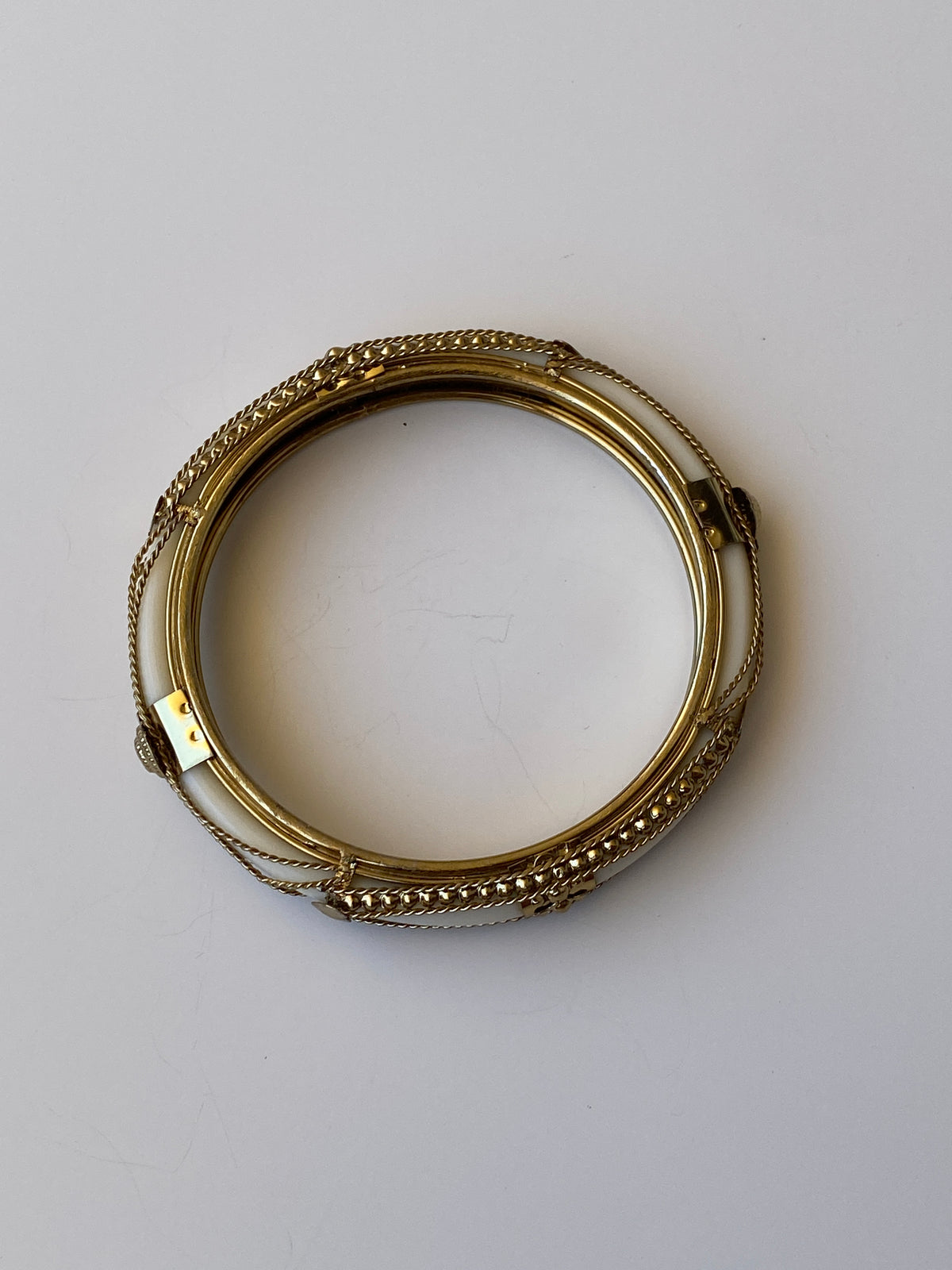Vintage White Enamel & Gold Tone Hinged Bangle Bracelet Minimalist Luxe Statement Jewelry Vintage White Enamel & Gold Tone Hinged Bangle Bracelet Minimalist Luxe Statement Jewelry
