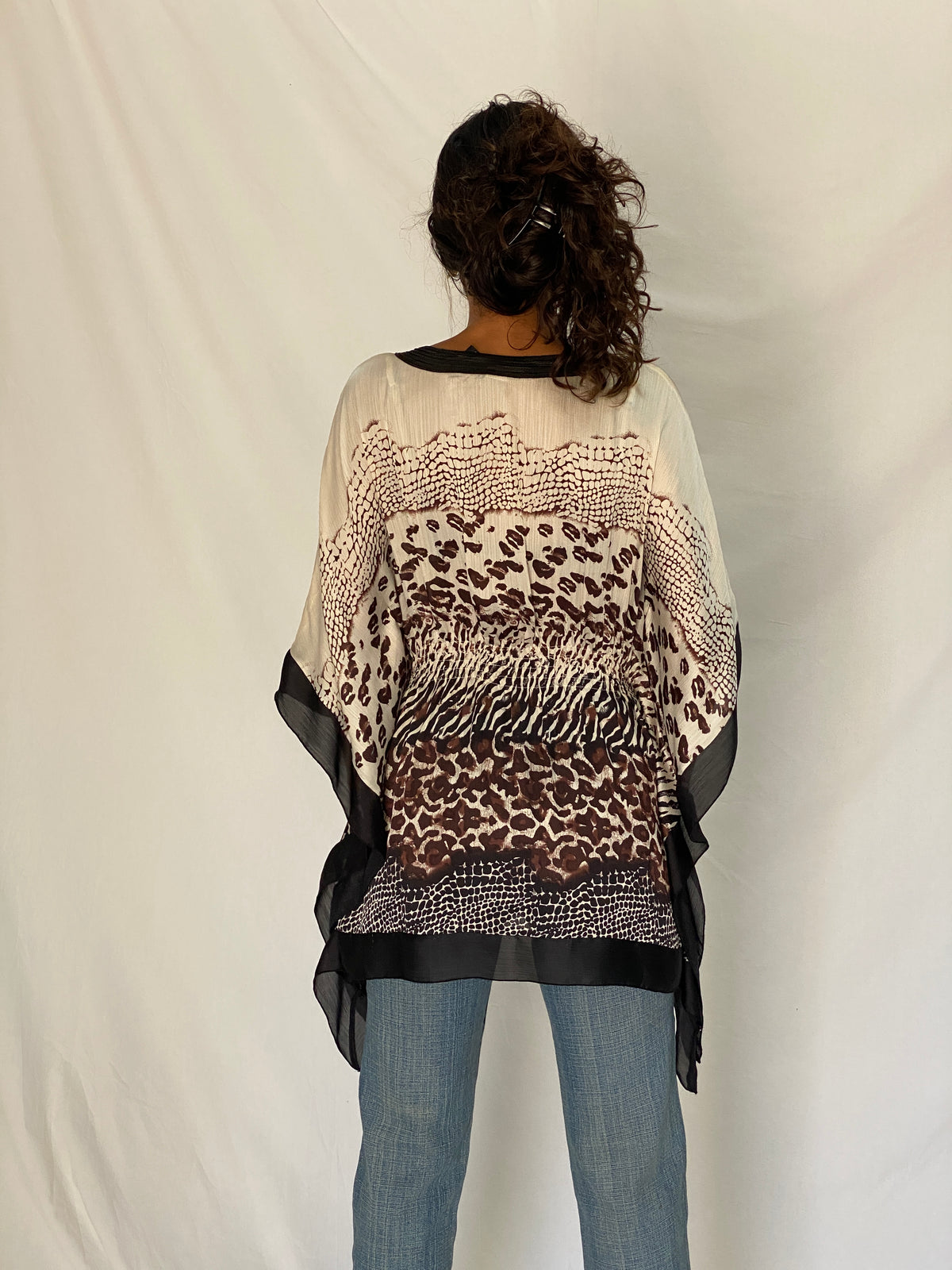 Vintage Y2K Kaelyn-Max Cream & Brown Animal Print Polyester Boho Kaftan Tunic Top - M Vintage Y2K Kaelyn-Max Cream & Brown Animal Print Polyester Boho Kaftan Tunic Top - M
