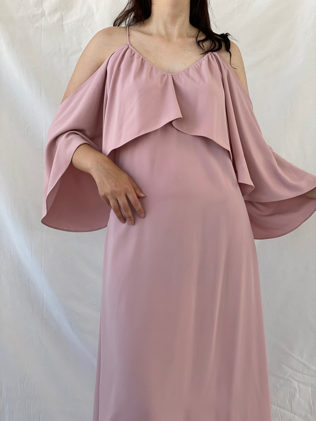 فستان زفاف جوفونا لندن وردي فاتح مكشوف الكتفين متوسط ​​الطول - مقاس صغير