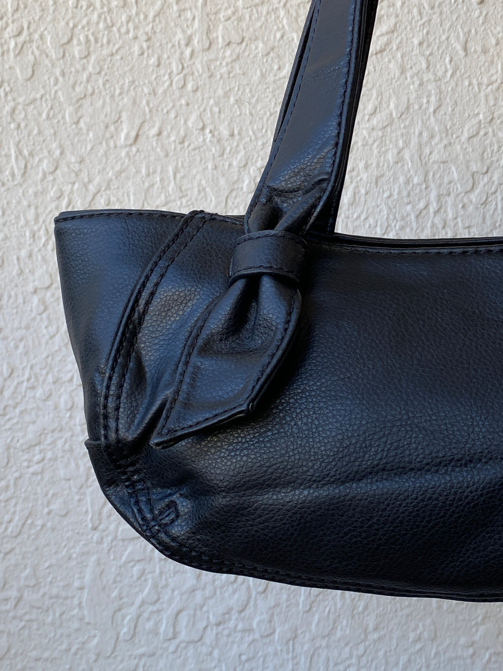 Y2K Tommy Hilfiger Black Vegan Leather Women’s Shoulder Bag