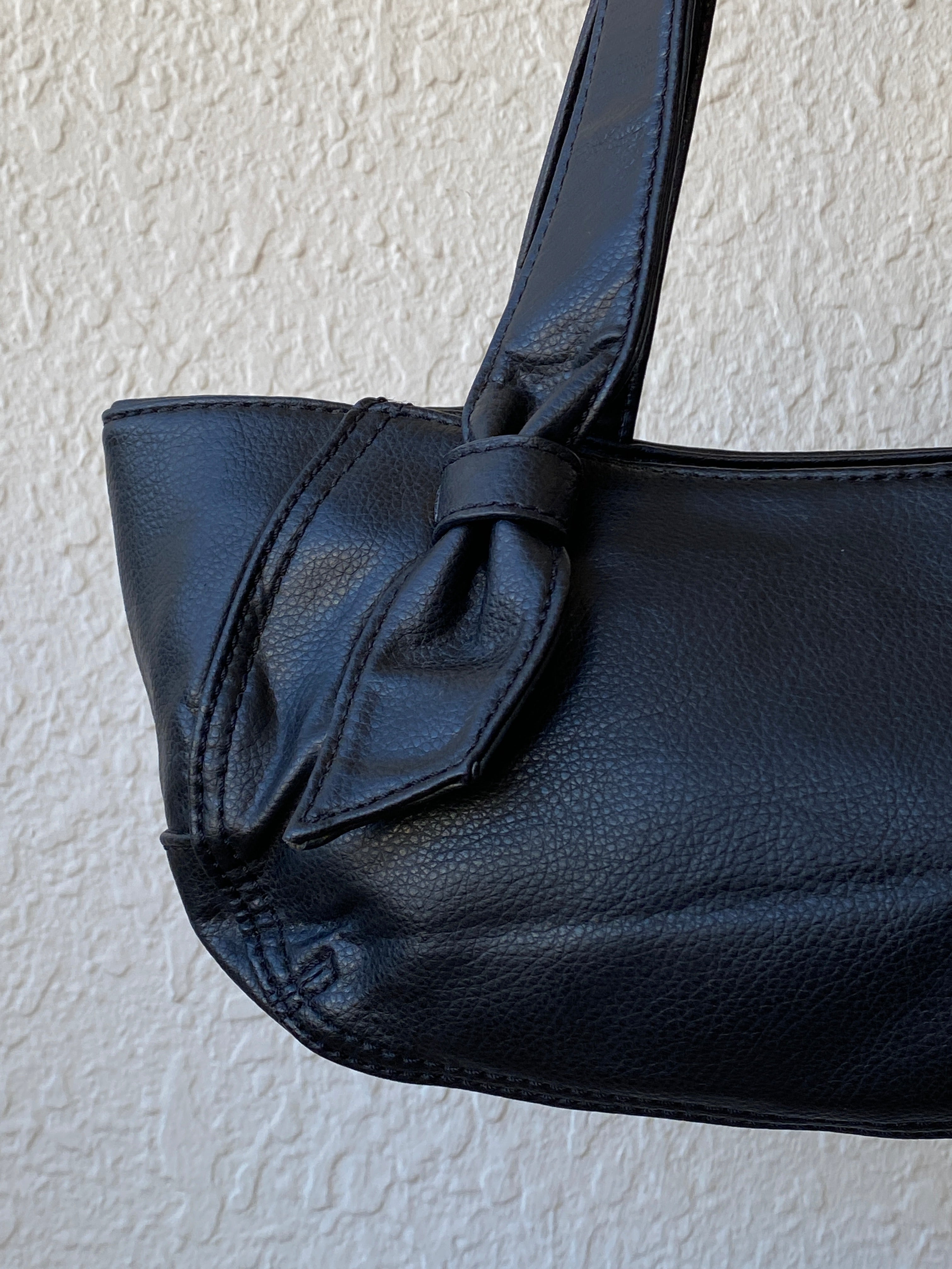 Y2K Tommy Hilfiger Black Vegan Leather Women’s Shoulder Bag