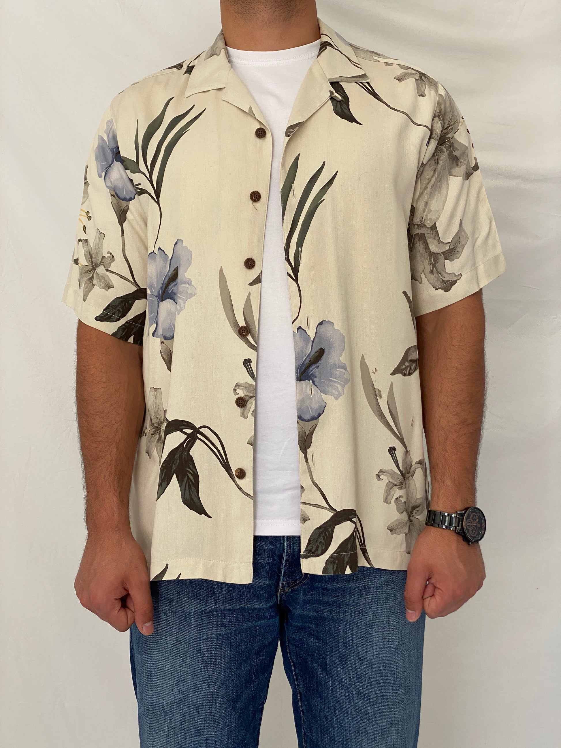 Vintage Caribbean Joe Cream Floral 100% Silk Camp Tropical Shirt - M Vintage Caribbean Joe Cream Floral 100% Silk Camp Tropical Shirt - M