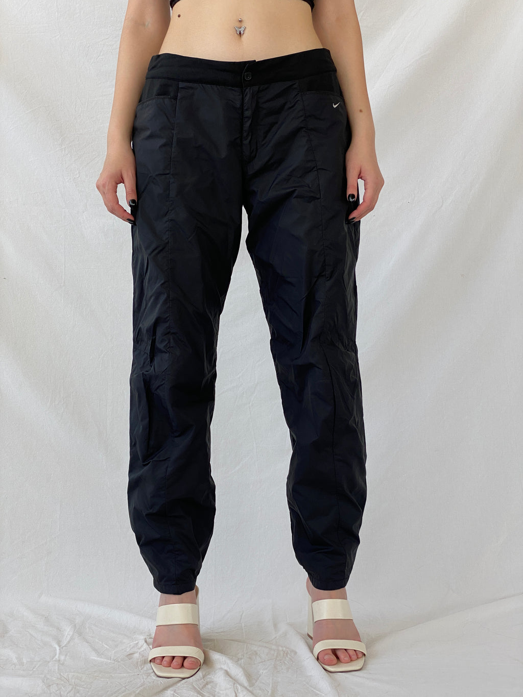 بنطال رياضي نسائي من Nike Black Windbreaker Sportswear - مقاس 2XL