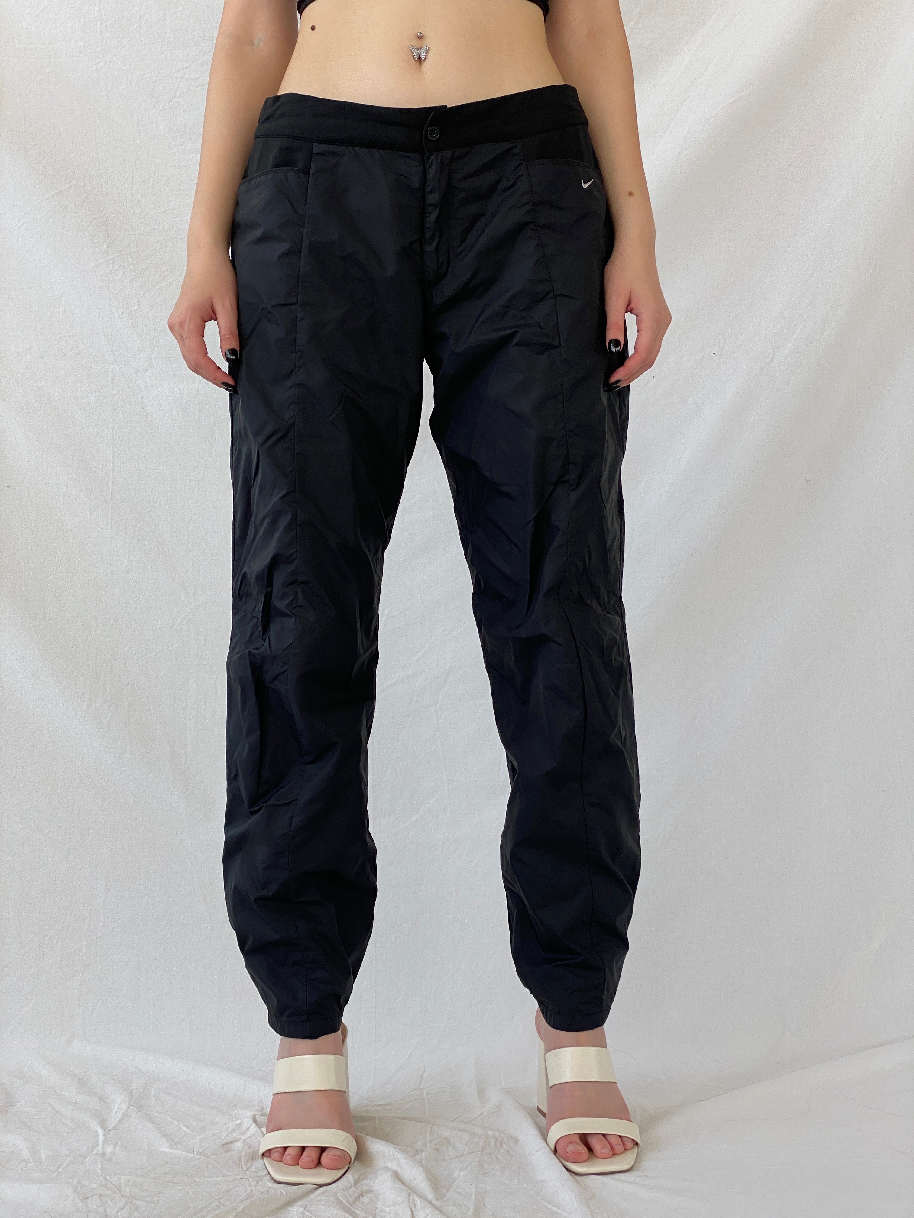 بنطال رياضي نسائي من Nike Black Windbreaker Sportswear - مقاس 2XL