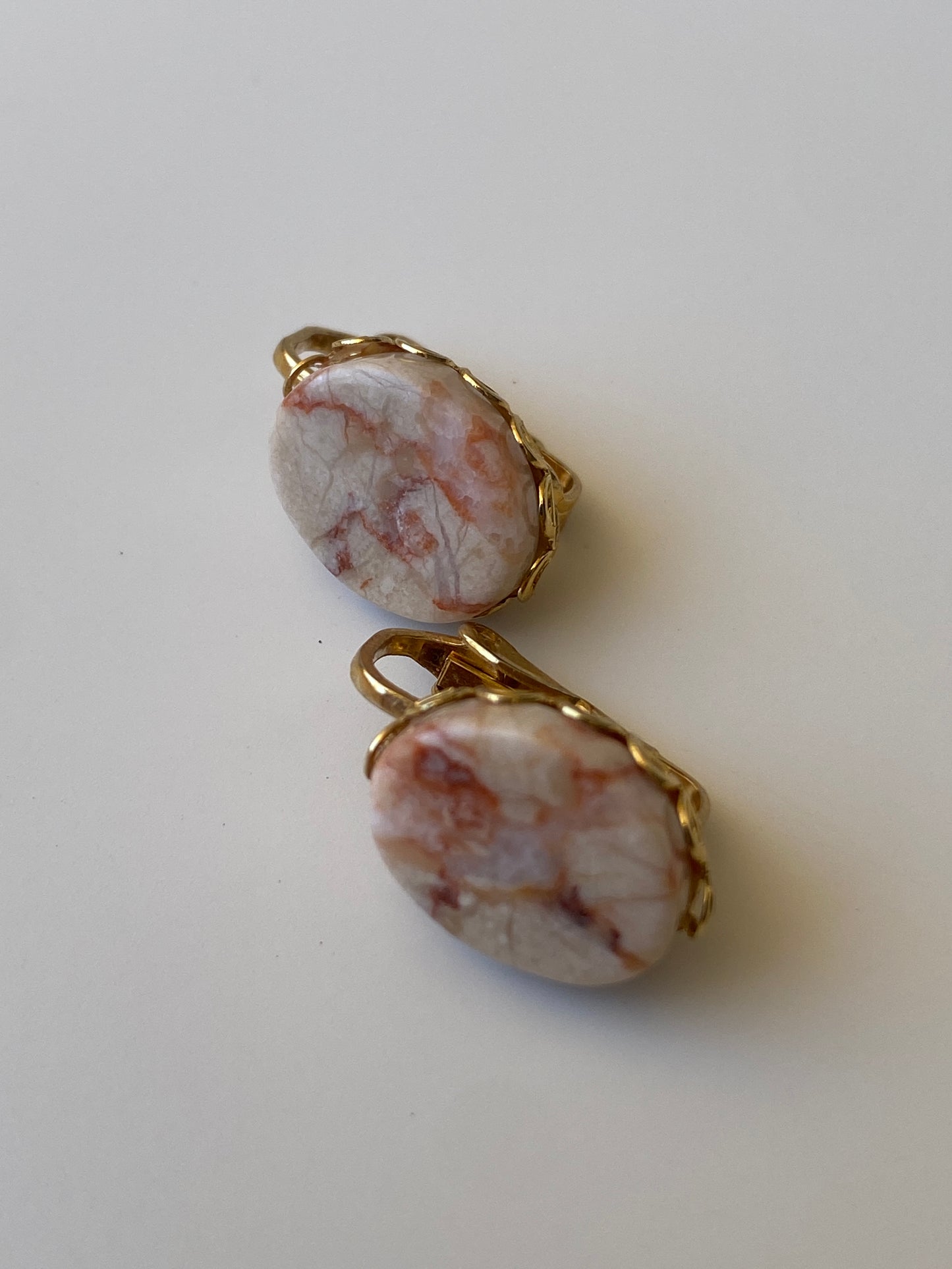 Vintage Marble Effect Oval Earrings Gold Tone Minimalist Clip-On