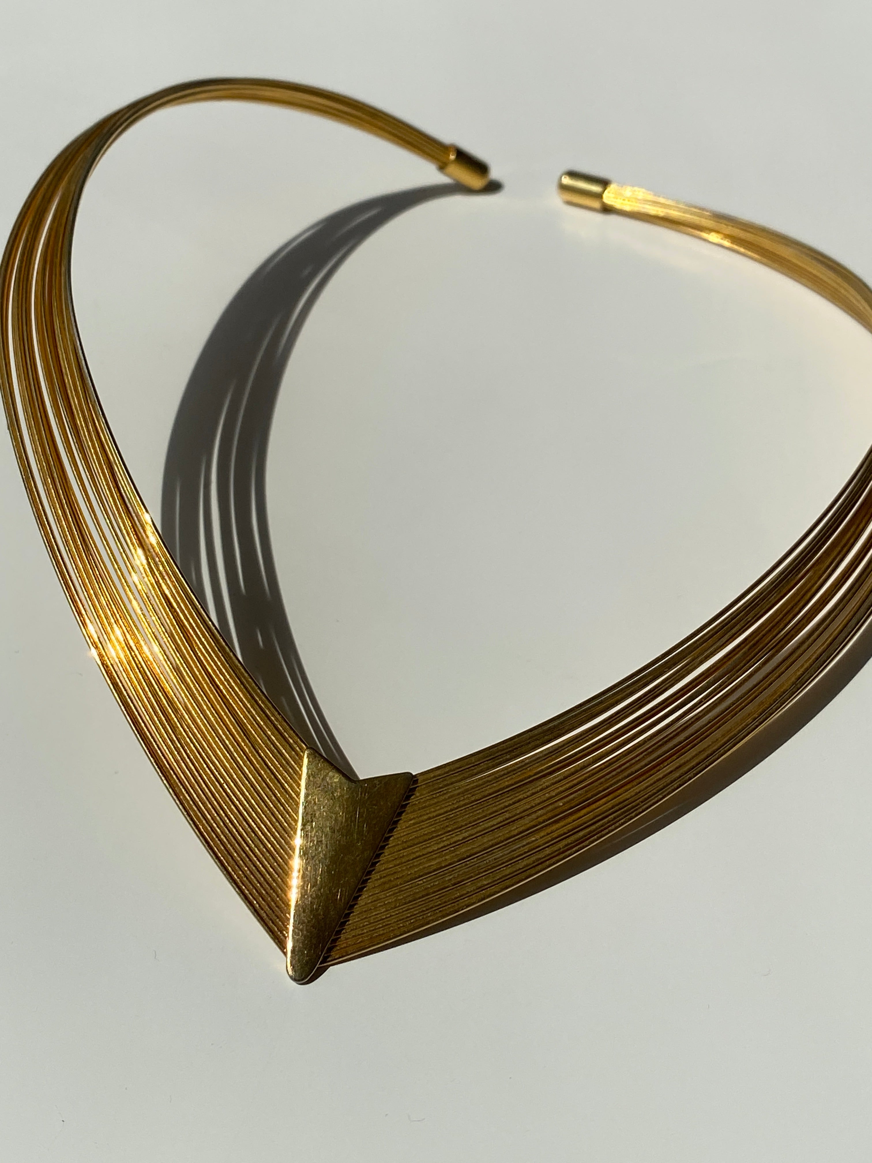 Vintage Multi-Strand Wire Metal V-Shaped Gold Chocker Necklace