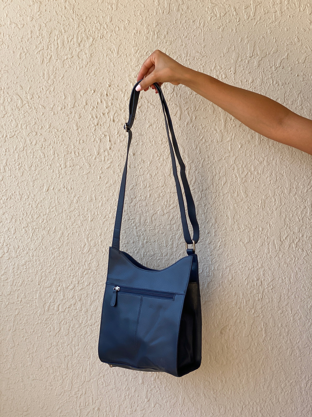 Vintage 90s Helena Vera Navy Blue Minimalist Multi-Pocket Shoulder Crossbody Bag Vintage 90s Helena Vera Navy Blue Minimalist Multi-Pocket Shoulder Crossbody Bag