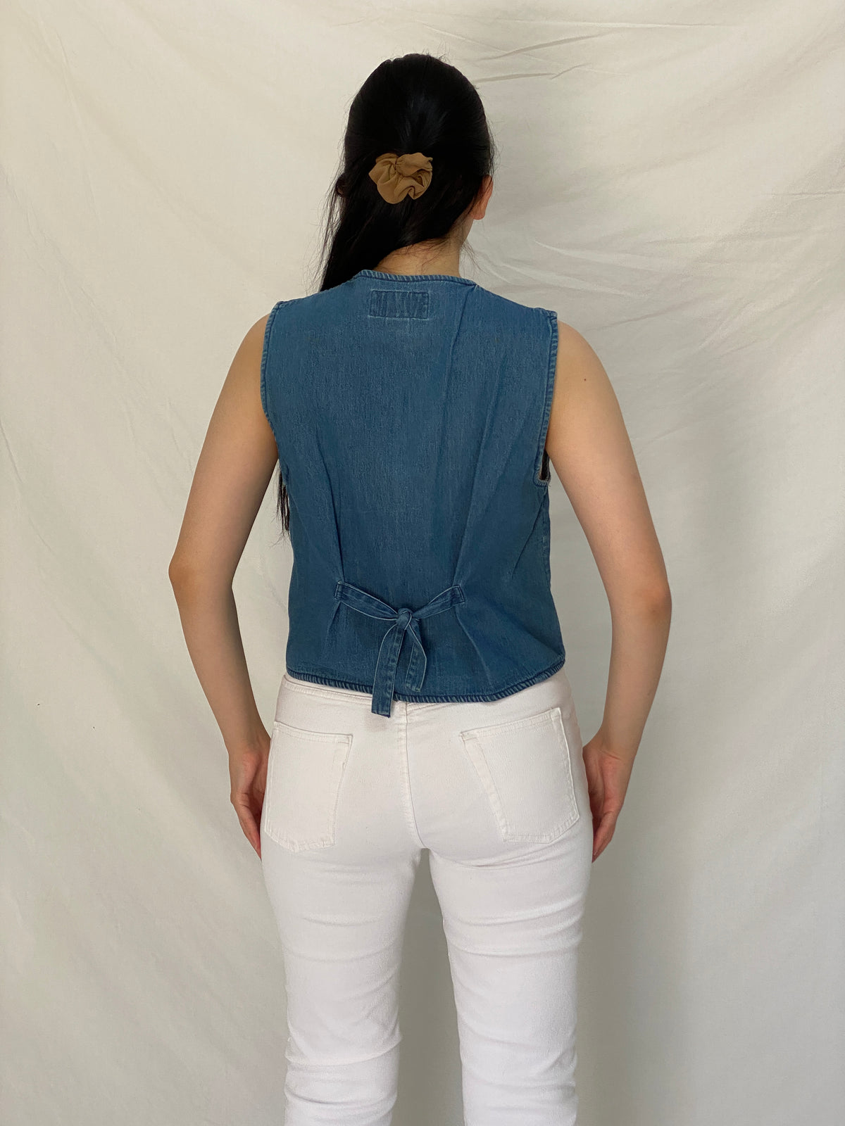 Vintage 90s New Directions Floral Embroidered Beaded Denim Vest – S Vintage 90s New Directions Floral Embroidered Beaded Denim Vest – S
