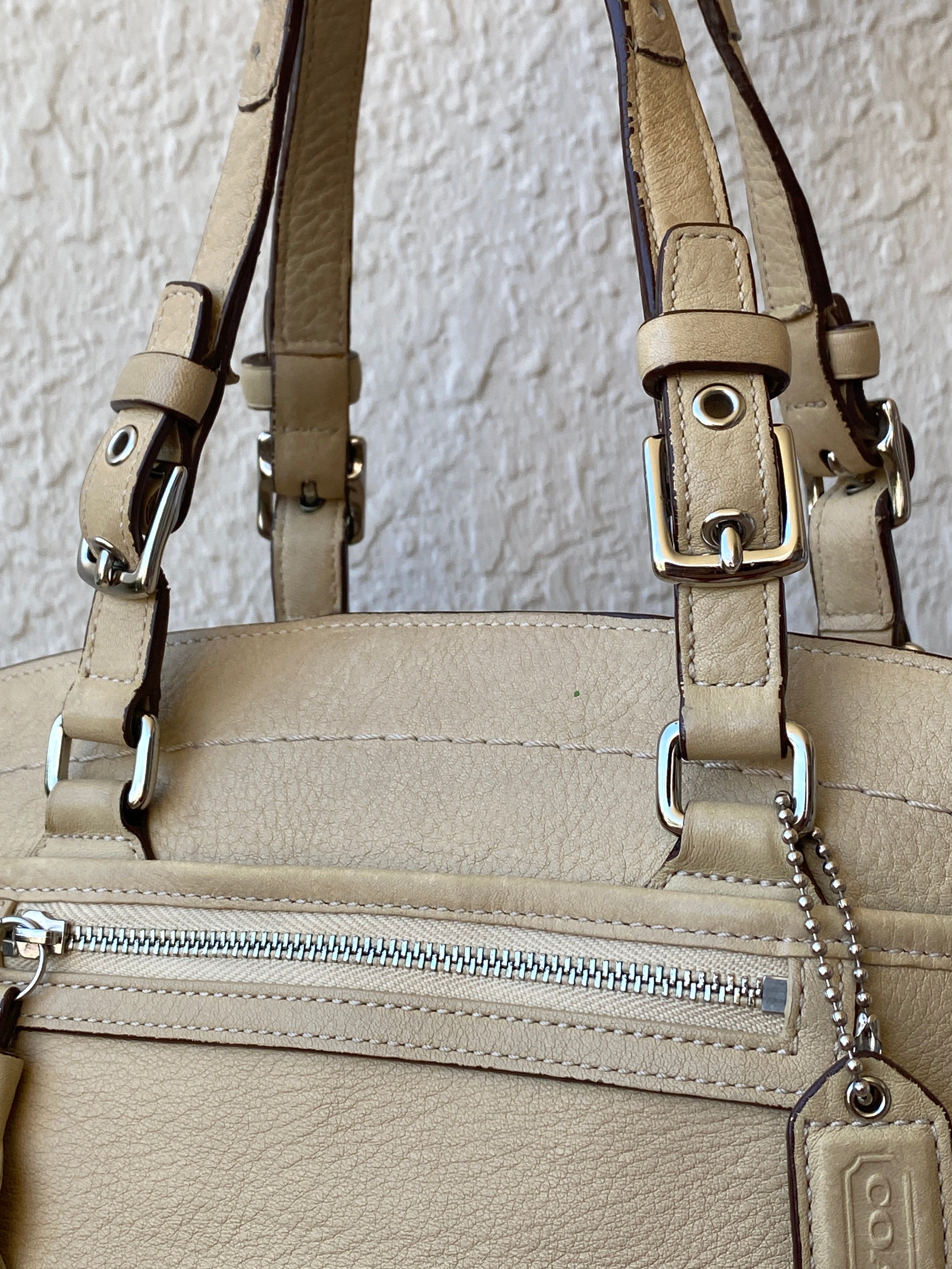 Authentic Coach Hampton Satchel Cream Leather Shoulder Bag