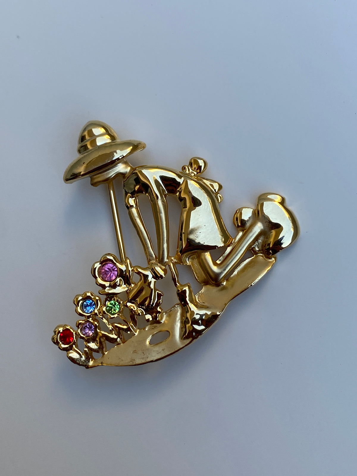 Vintage White Stag Gold-Tone Gardener Rhinestone Brooch Figural Floral Pin Vintage White Stag Gold-Tone Gardener Rhinestone Brooch Figural Floral Pin