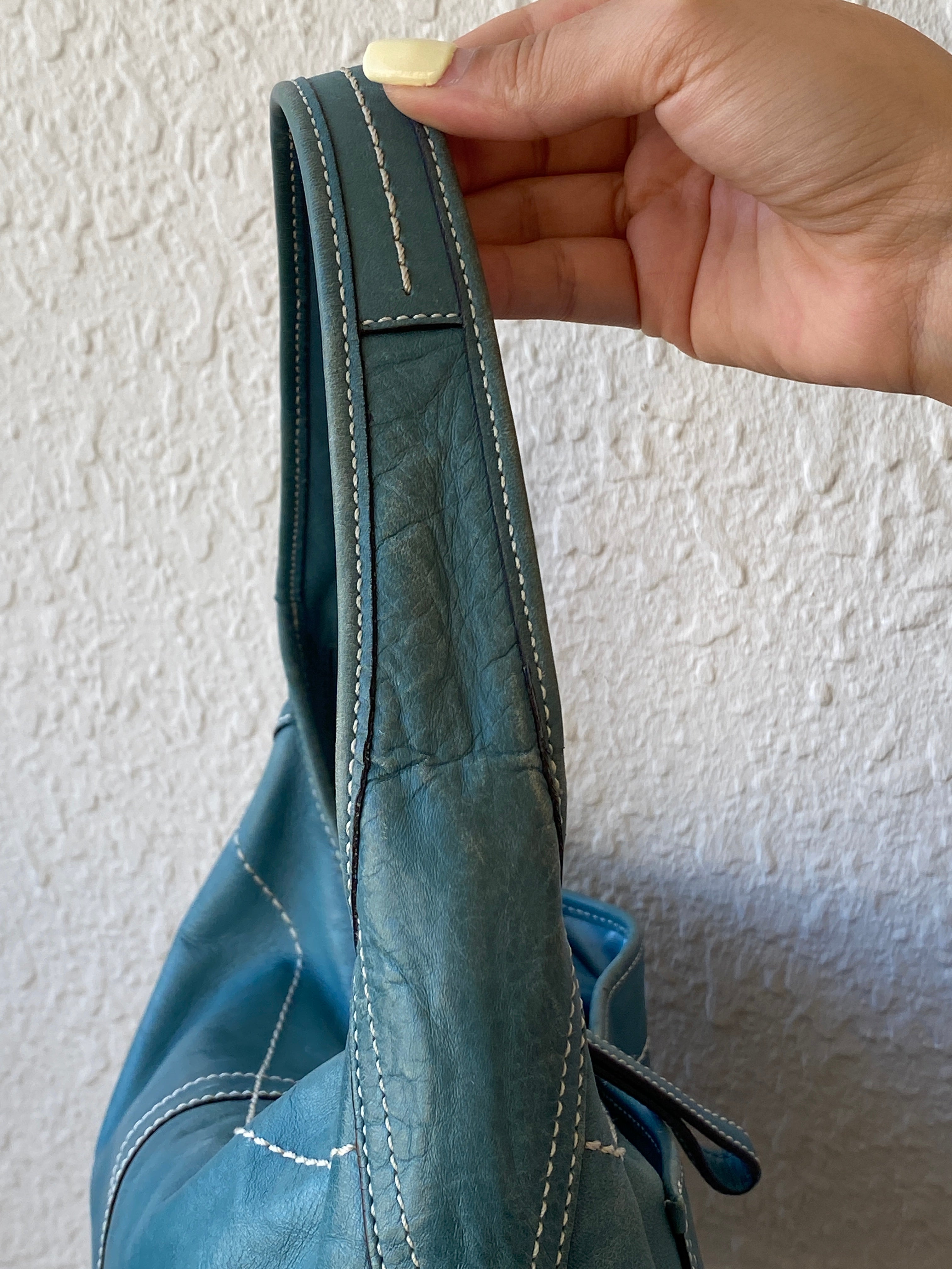 Coach B0769-10740 Teal Leather Shoulder Bag – Vintage Glovetanned Leather