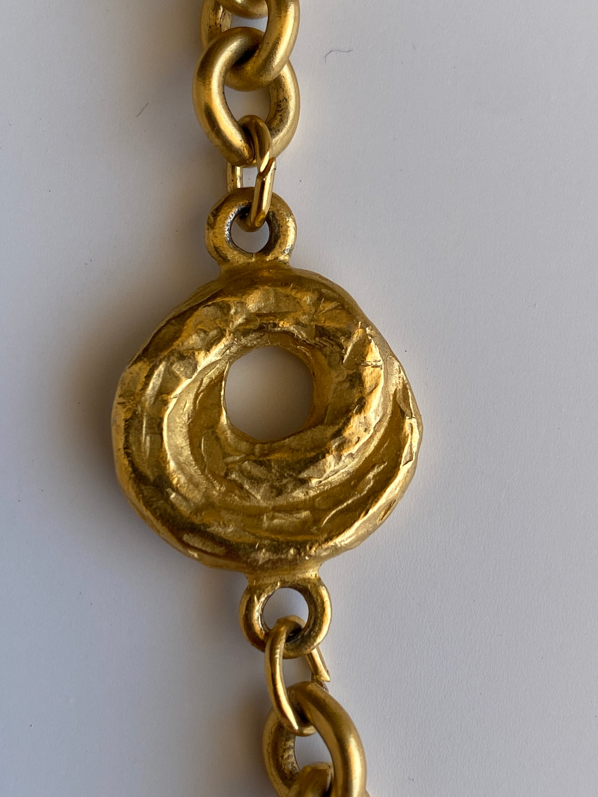 Vintage Gold-Tone Textured Link Long Necklace – Convertible Chain Belt Vintage Gold-Tone Textured Link Long Necklace – Convertible Chain Belt