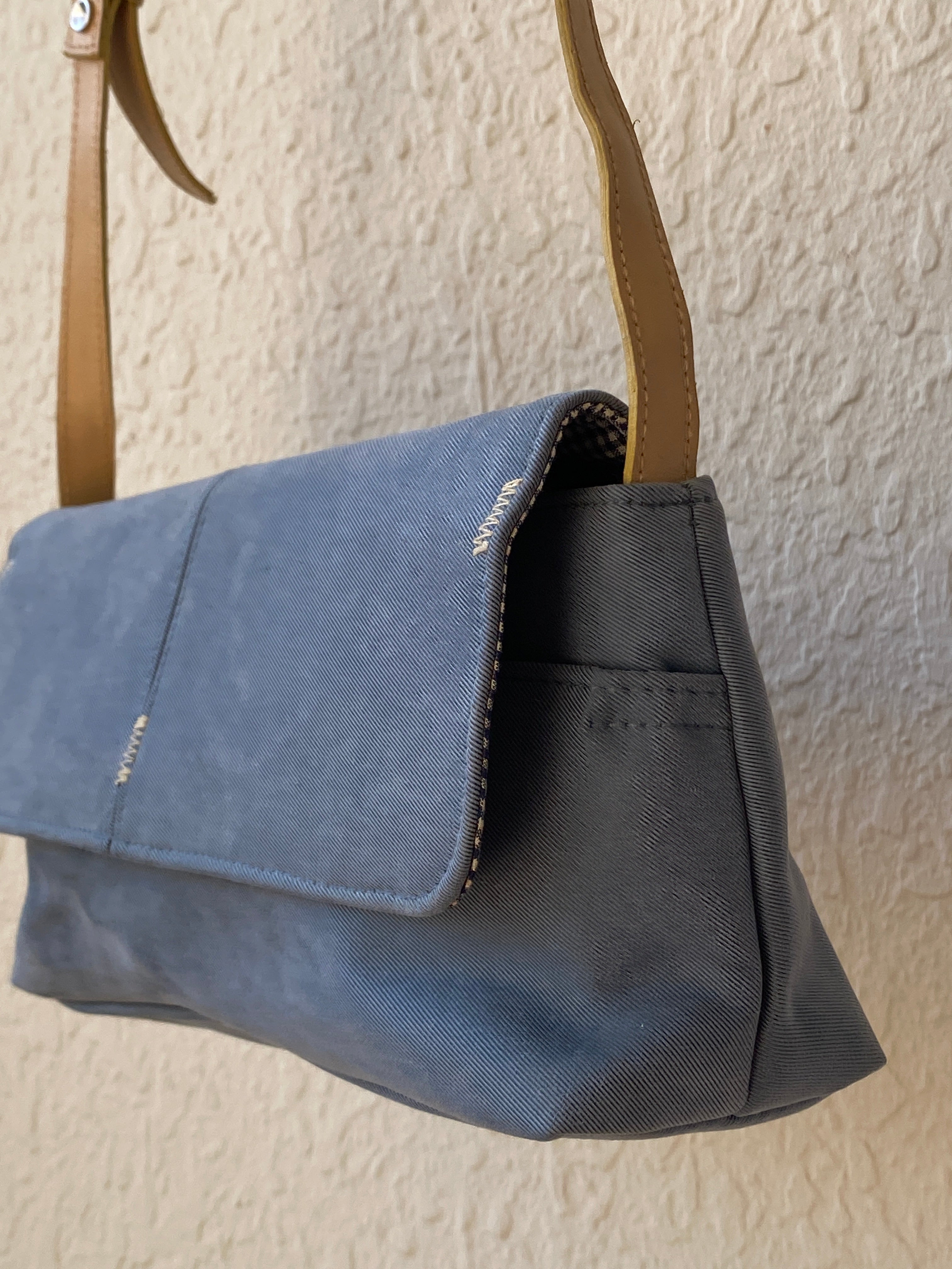 Vintage Amanda Smith Blue Purse Minimalist Y2K Flap Crossbody Bag