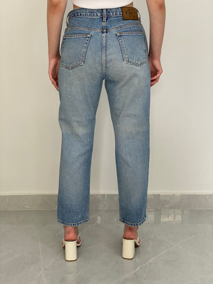 Vintage 90s Calvin Klein Light Wash High-Waisted Straight Leg Jeans – 40EUR