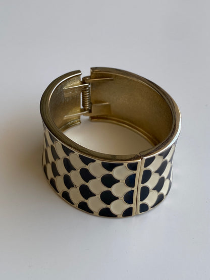 Vintage Black & Ivory Enamel Gold Tone Hinged Wide Cuff Bracelet