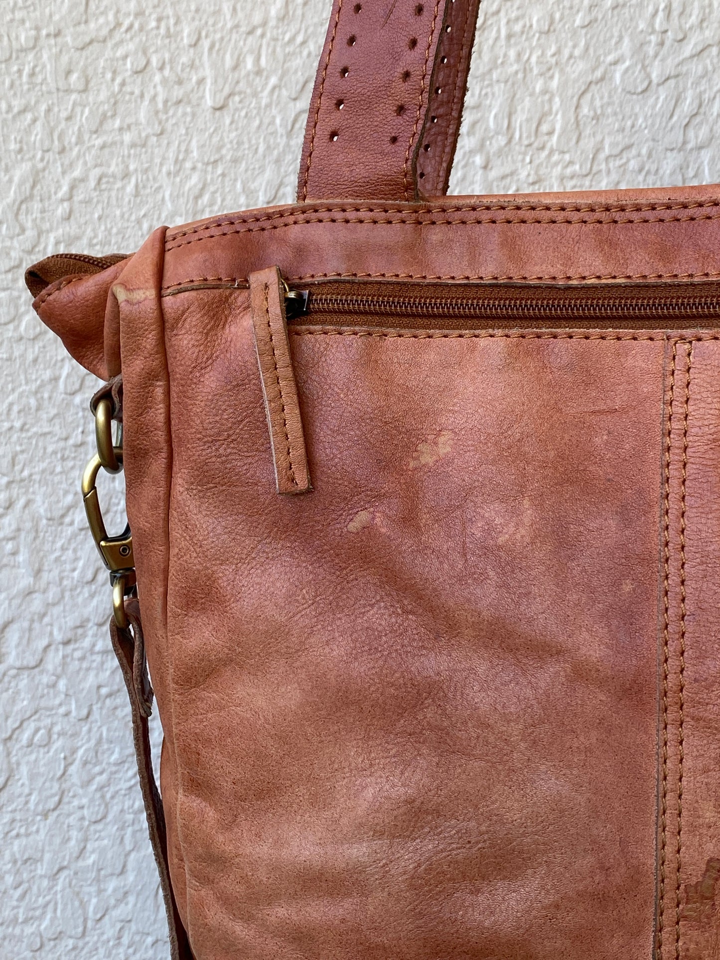 Vintage 5th Avenue Distressed Leather Multi-Pocket Convertible Tote Bag