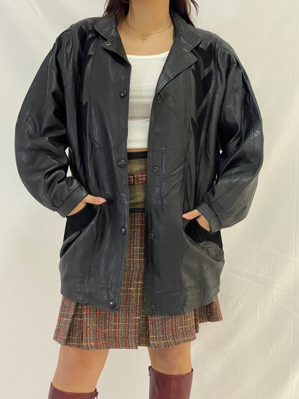 Vintage Oversized Fit Ferpele Black Leather Coat with Graphic Panel Details - M Vintage Oversized Fit Ferpele Black Leather Coat with Graphic Panel Details - M