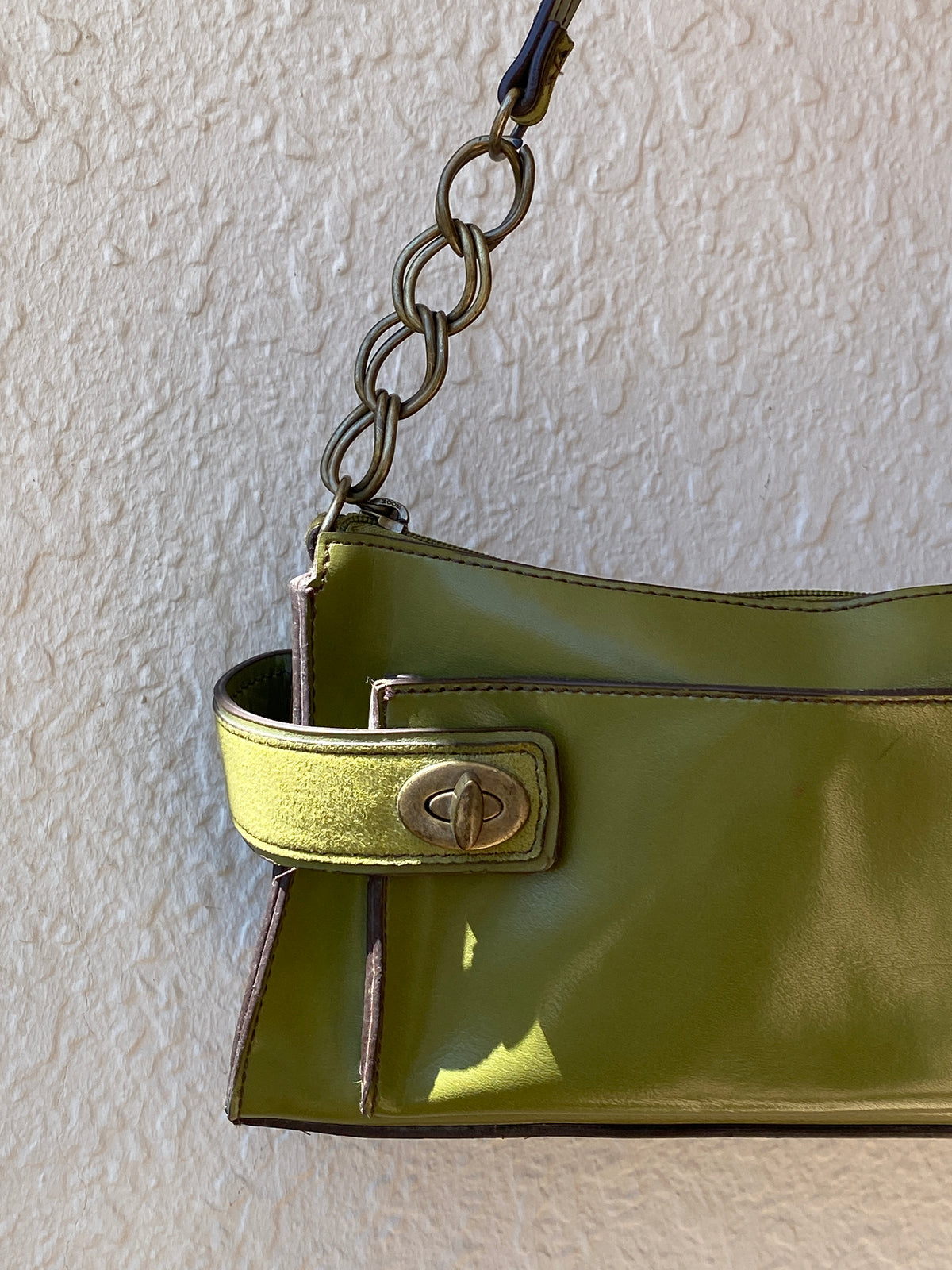 Vintage Emillie M. Green Faux Leather Shoulder Bag with Chain Strap Vintage Emillie M. Green Faux Leather Shoulder Bag with Chain Strap