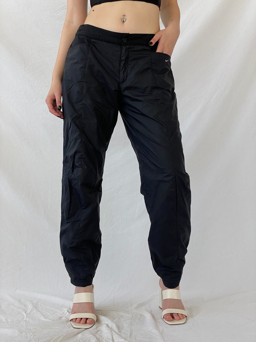 بنطال رياضي نسائي من Nike Black Windbreaker Sportswear - مقاس 2XL