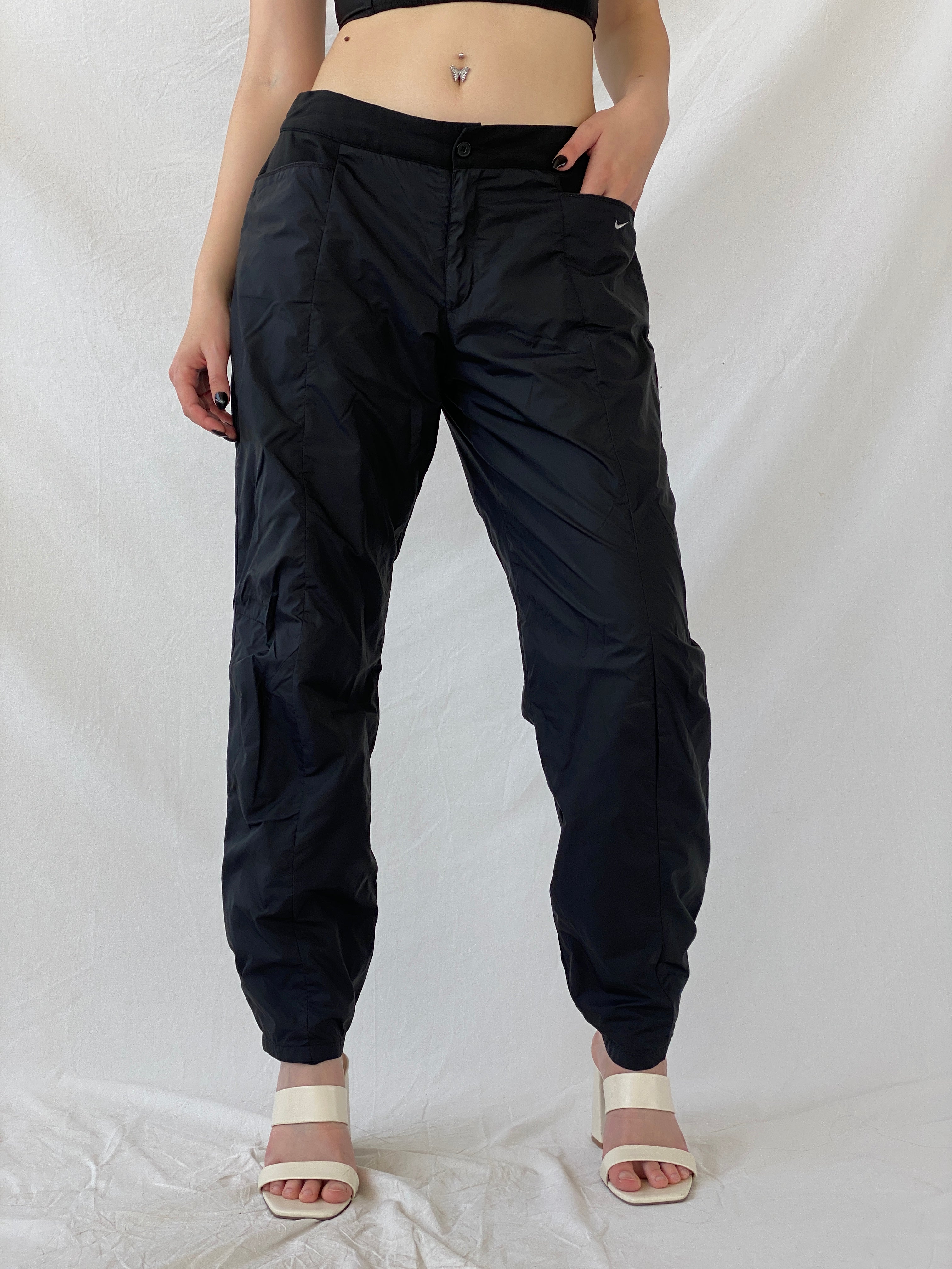 بنطال رياضي نسائي من Nike Black Windbreaker Sportswear - مقاس 2XL