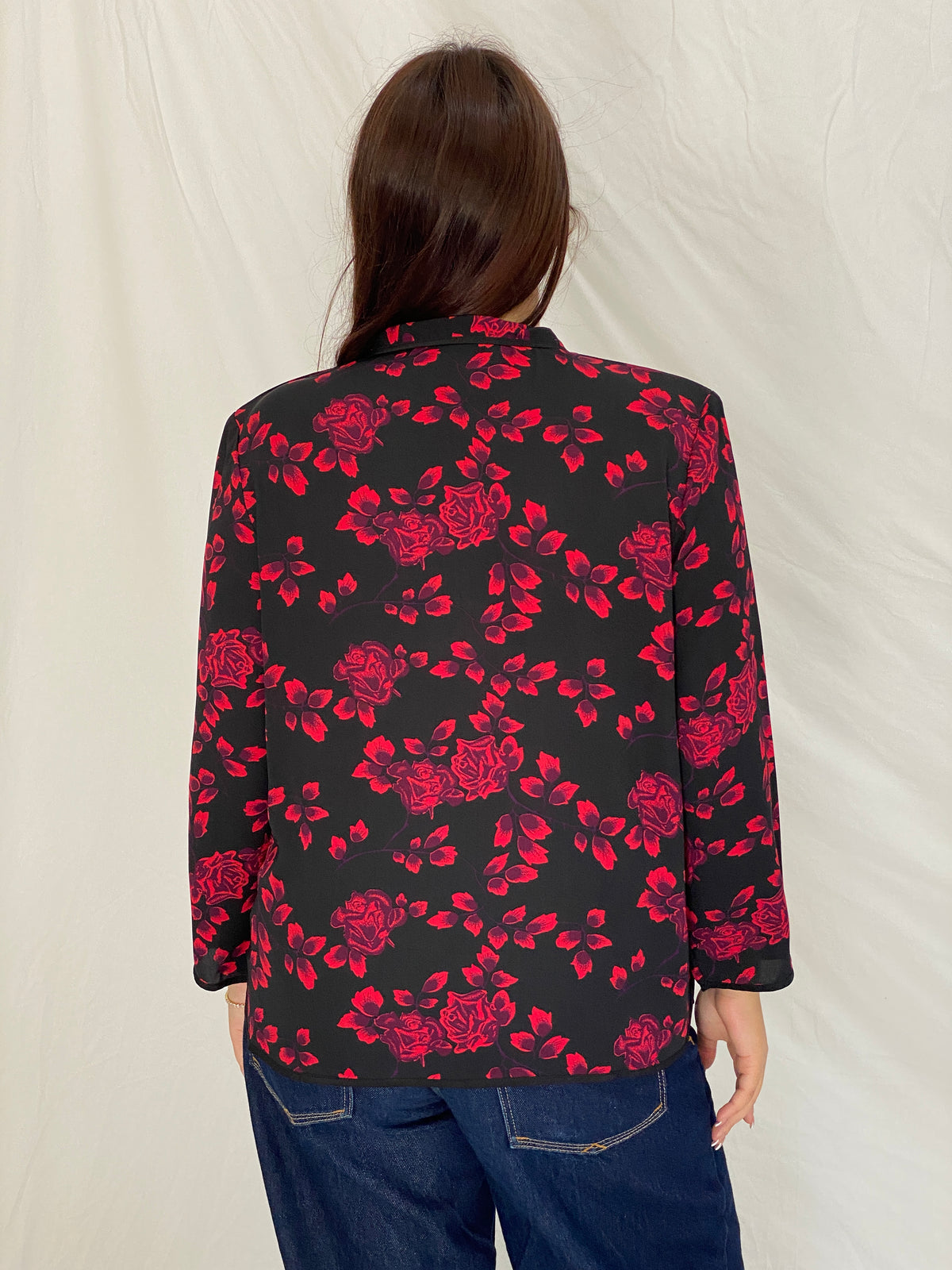 Vintage Y2K Richness Fashion Black & Red Floral Mandarin Collar Blouse - XL Vintage Y2K Richness Fashion Black & Red Floral Mandarin Collar Blouse - XL