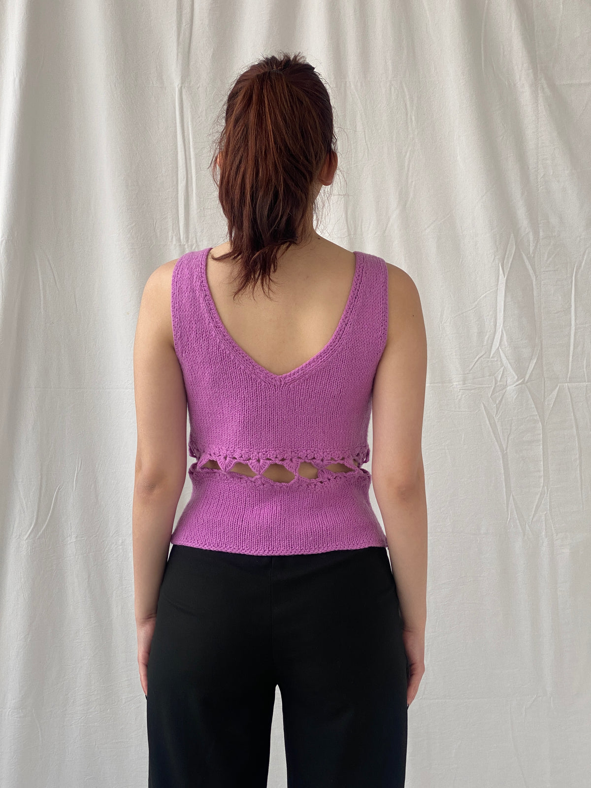 Beautiful Ana Rousa Knitted Crochet Lilac Sleeveless Cutout Top - L Beautiful Ana Rousa Knitted Crochet Lilac Sleeveless Cutout Top - L