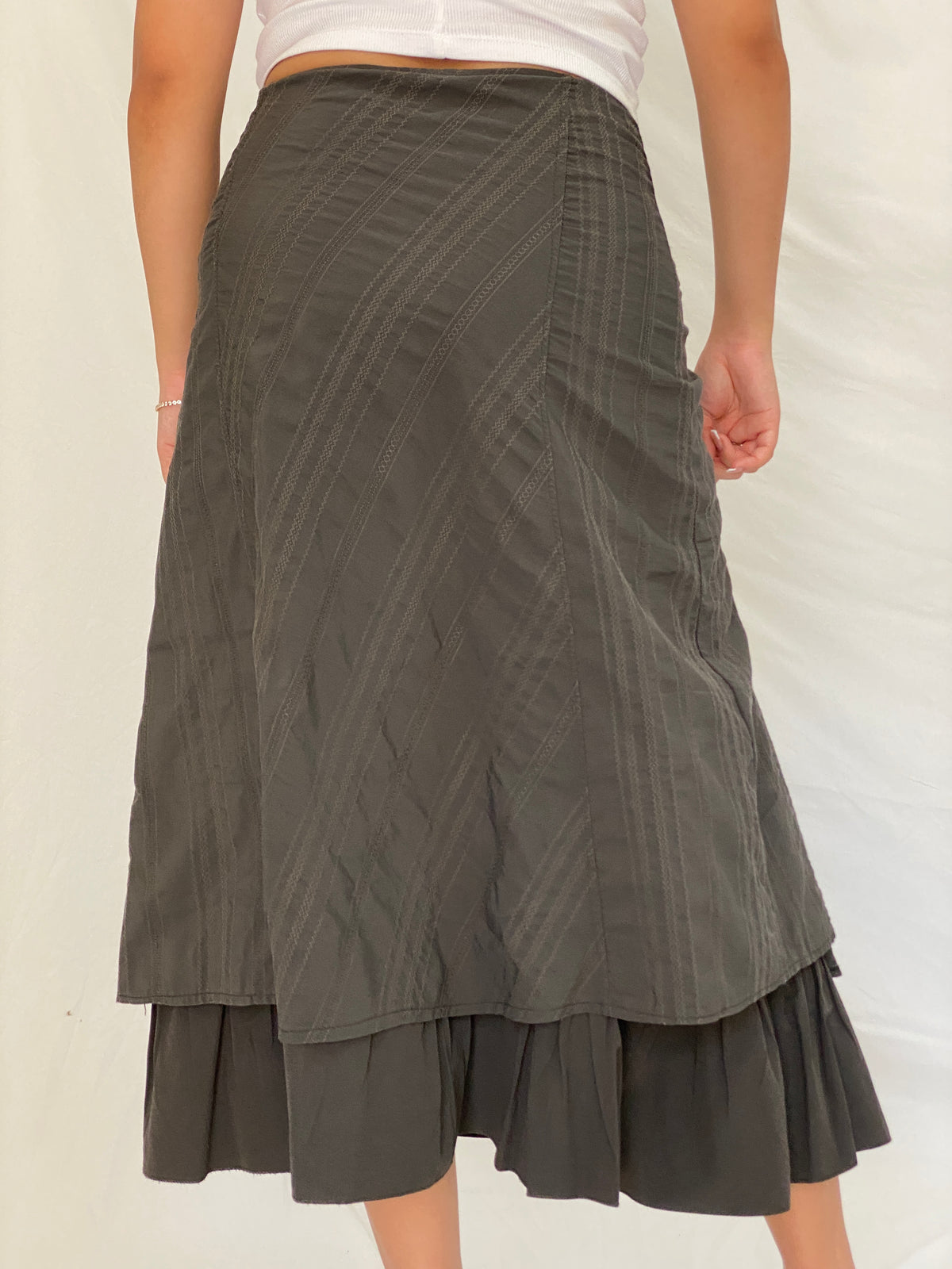 Y2K Whimsigoth Olive Green Ruched Layered Utility Midi Skirt – L Y2K Whimsigoth Olive Green Ruched Layered Utility Midi Skirt – L