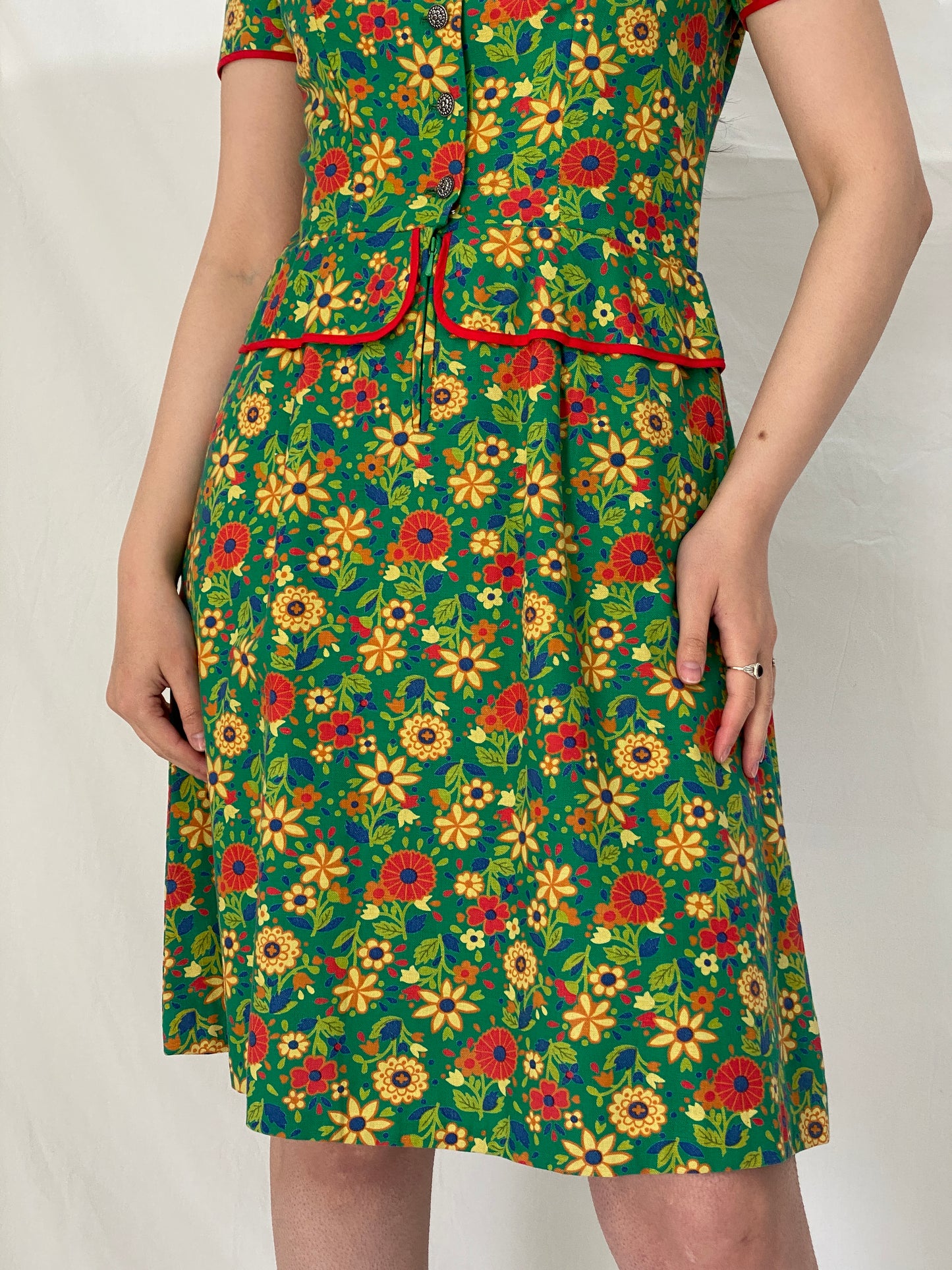Vintage 60s/70s Handmade Green Floral Button-Front Short Sleeve Midi Dress - M