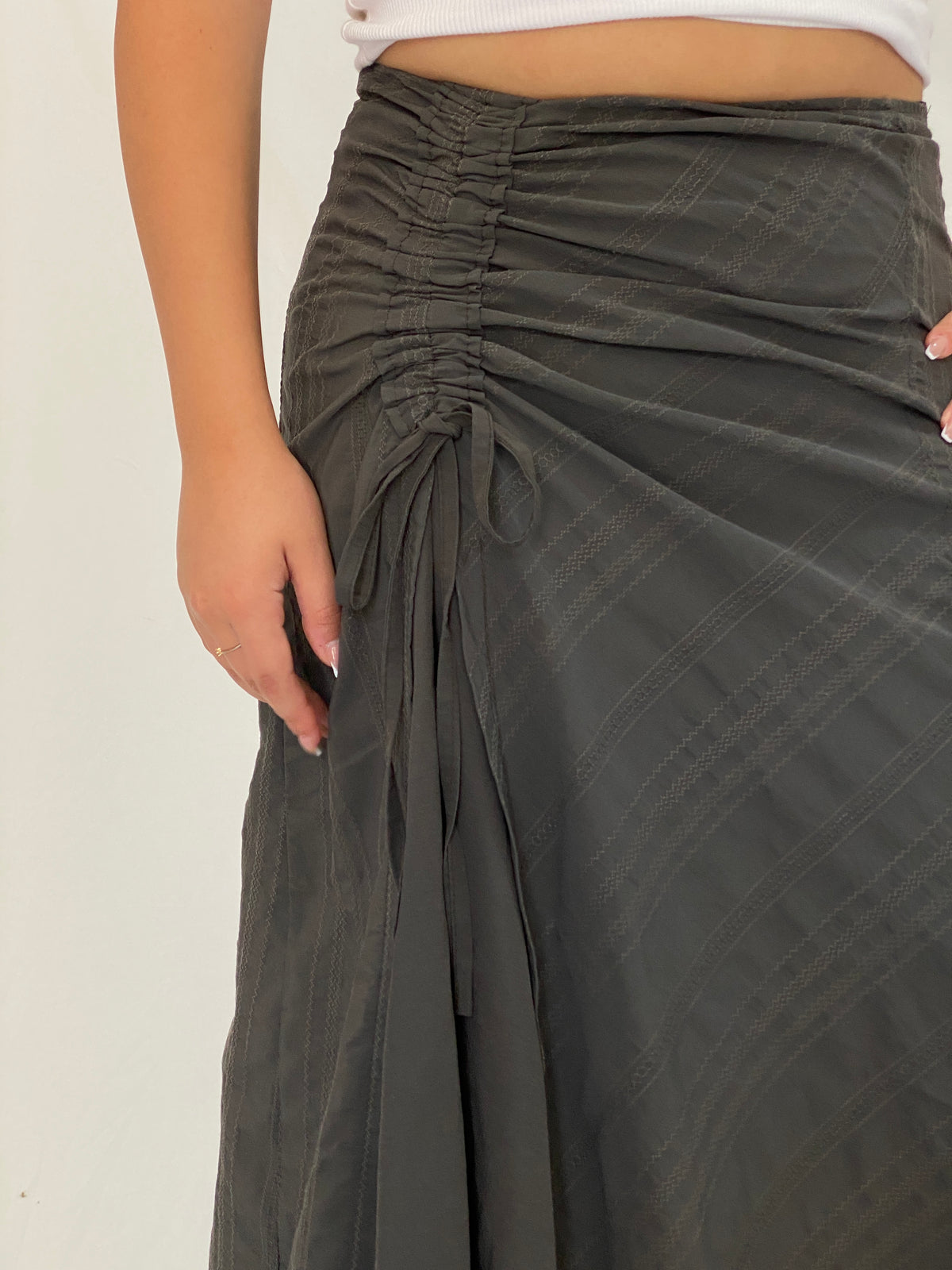 Y2K Whimsigoth Olive Green Ruched Layered Utility Midi Skirt – L Y2K Whimsigoth Olive Green Ruched Layered Utility Midi Skirt – L