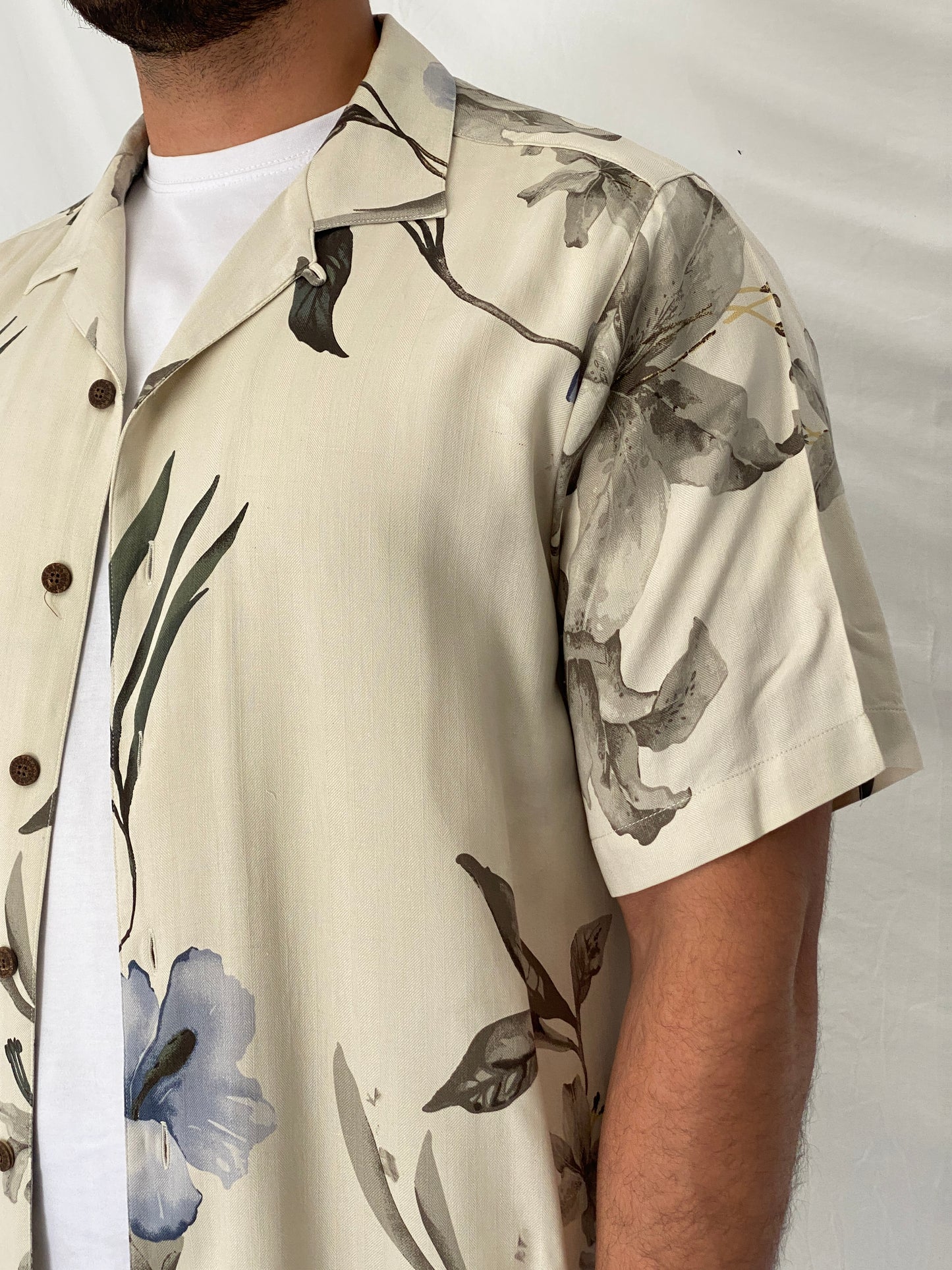 Vintage Caribbean Joe Cream Floral 100% Silk Camp Tropical Shirt - M