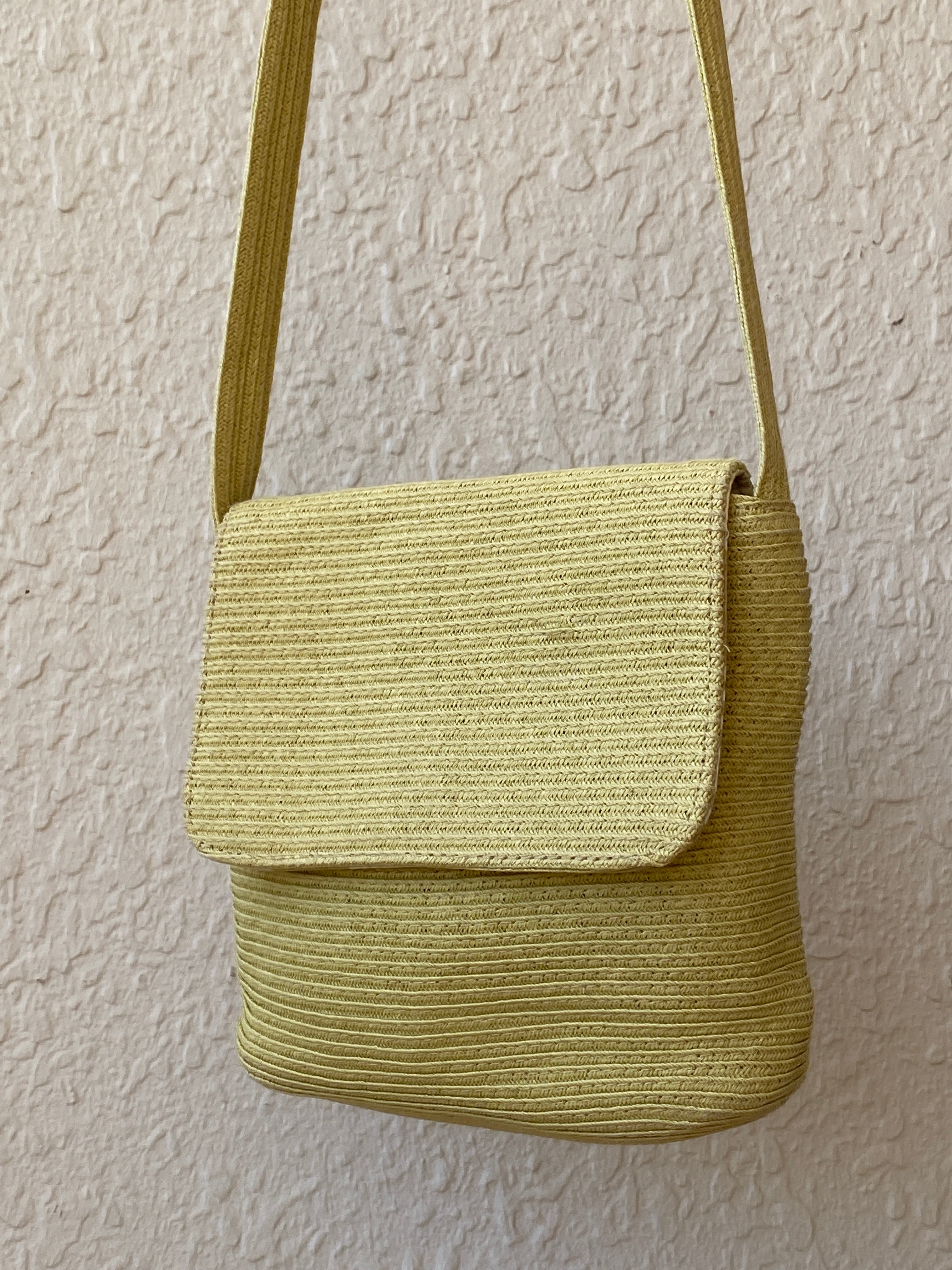 Y2K First Issue Liz Claiborne Pastel Yellow Woven Shoulder Bag - Vintage Summer Crossbody Purse