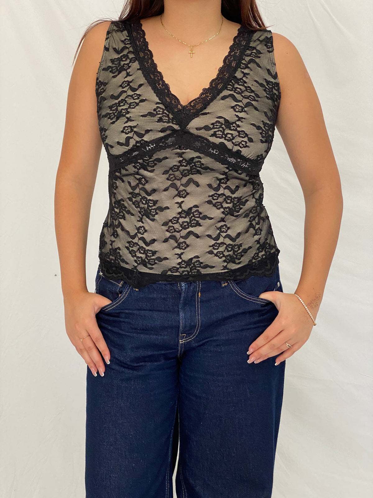 Vintage Y2K Worthington Black Floral Lace Stretch Tank Top – M Vintage Y2K Worthington Black Floral Lace Stretch Tank Top – M