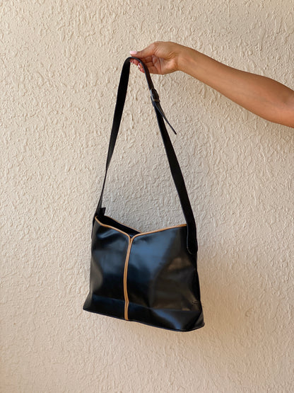 Vintage Y2K Black & Tan Contrast Trim Minimalist Shoulder Bag