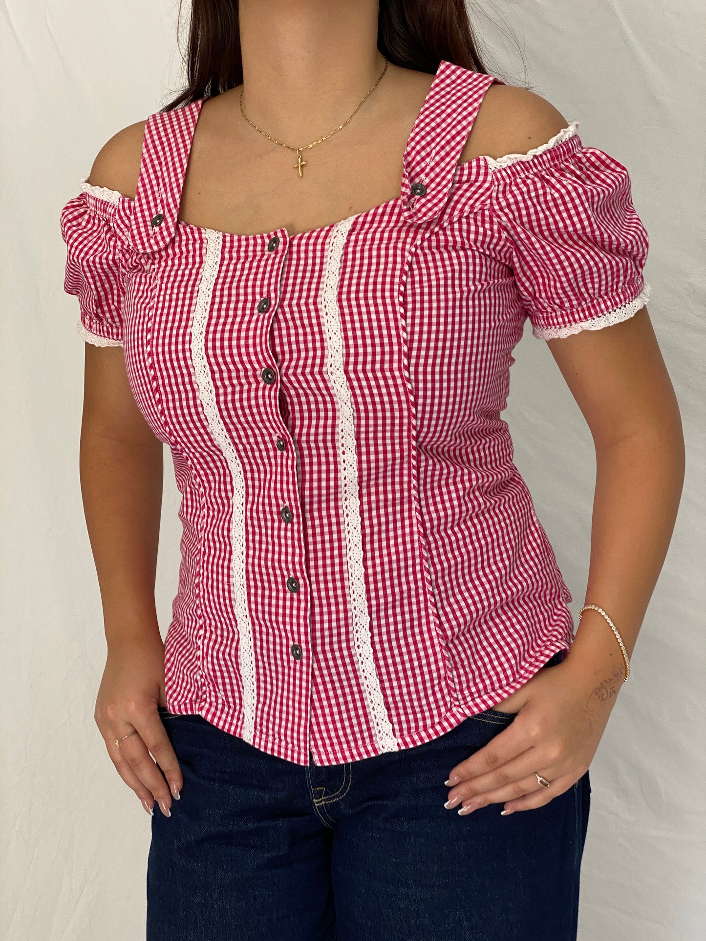 Vintage Y2K Gina Benotti Red & White Gingham Cold Shoulder Lace Trim Blouse - M