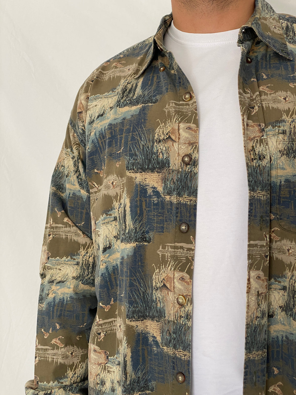 Vintage Woodland Trail Camo Hunting Cotton Button-Up Shirt – XL Vintage Woodland Trail Camo Hunting Cotton Button-Up Shirt – XL