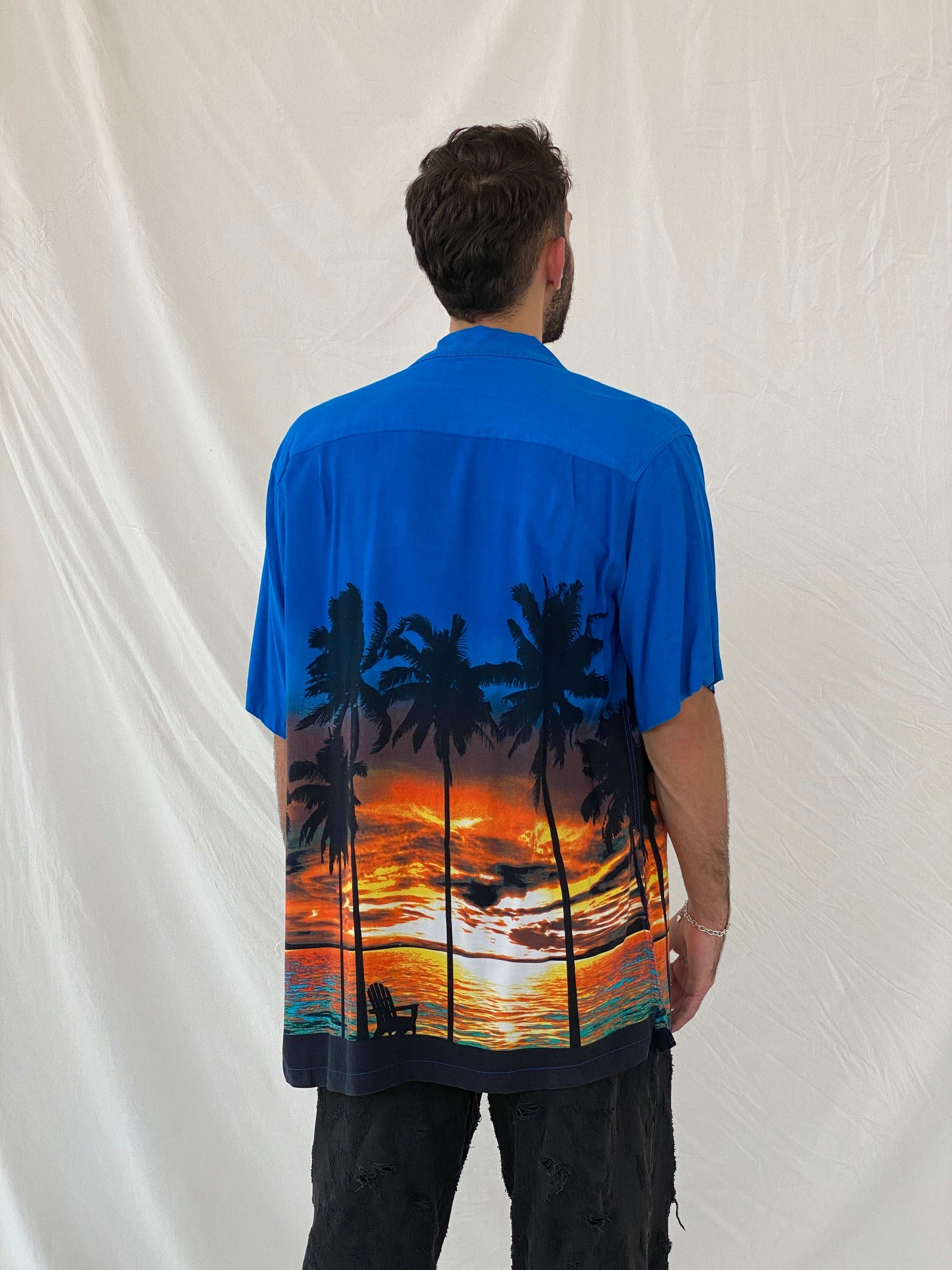 Favant Sunset Hawaiian Blue and Orange Shirt Size XL - Balagan Vintage Half Sleeve Top 90s, Awsam, half sleeve shirt, Hawaiian shirt, mens shirt, NEW IN, printed shirt