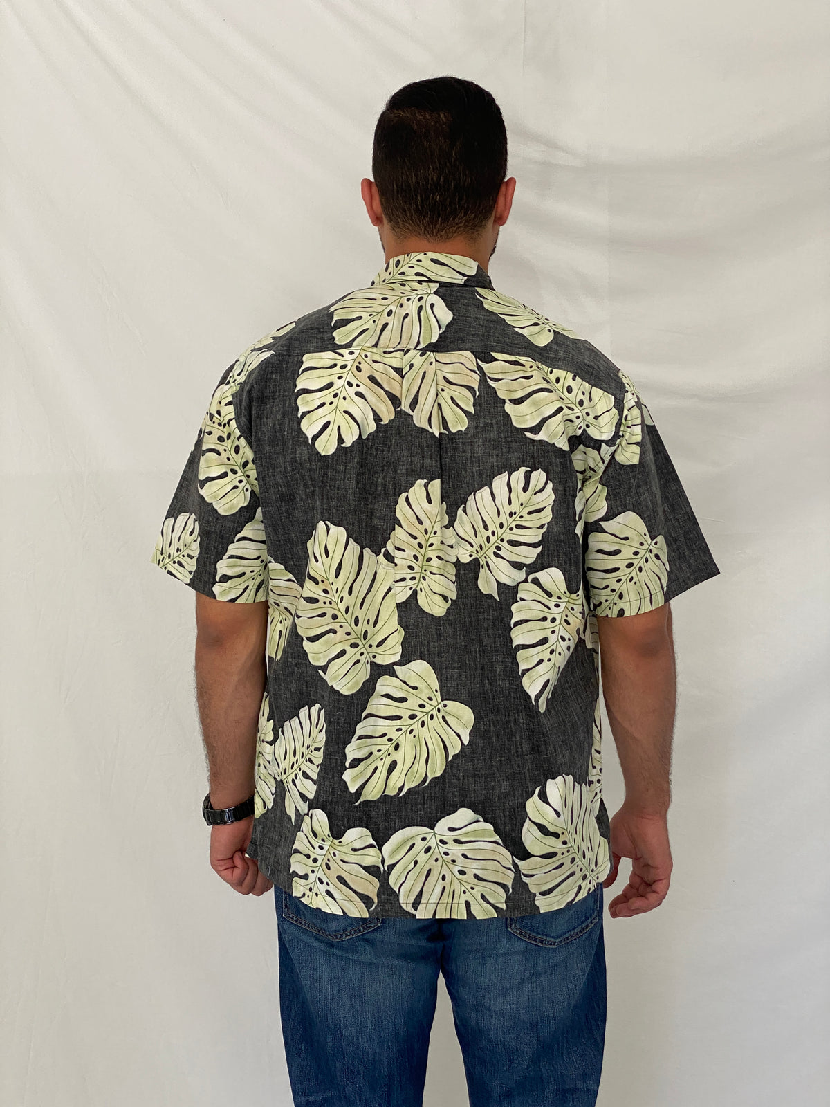 Vintage Cooke Street Honolulu Charcoal Cotton Aloha Shirt – L Vintage Cooke Street Honolulu Charcoal Cotton Aloha Shirt – L