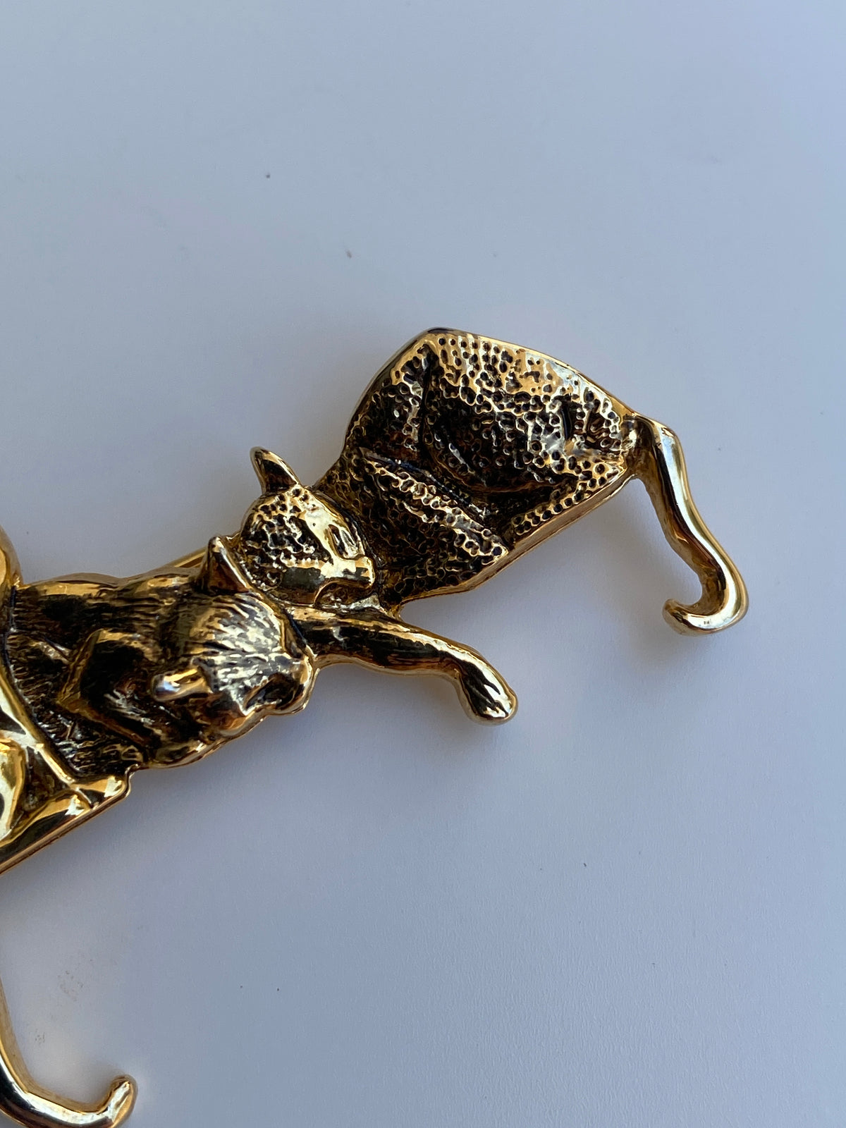 Vintage Gold Tone Cat Family Brooch Three Cats on Bench Statement Pin Vintage Gold Tone Cat Family Brooch Three Cats on Bench Statement Pin