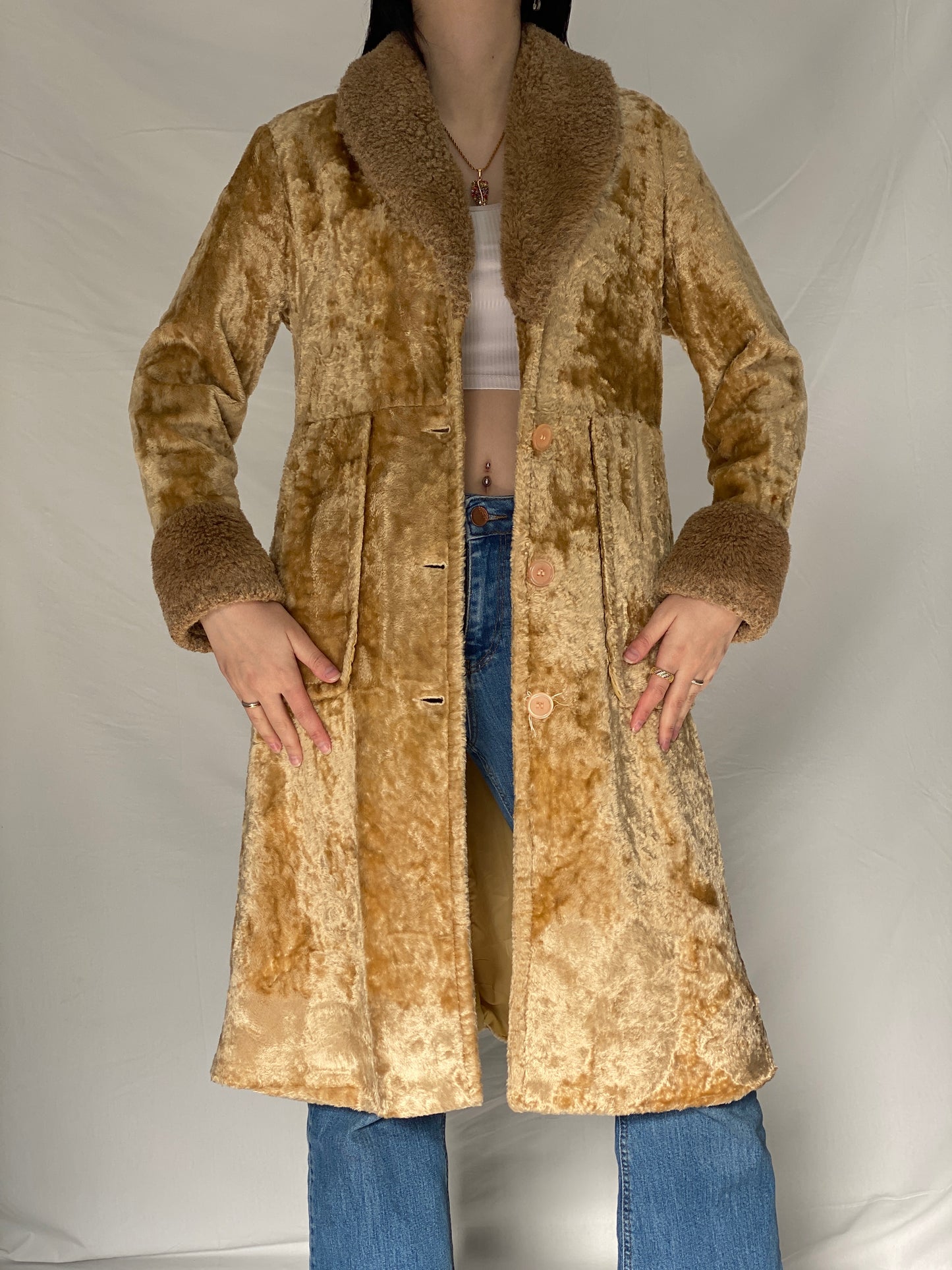 Vintage Palon Camel Plush Faux Fur Coat 70s Style Textured Winter Coat with Fur Collar - M