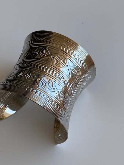 Vintage Y2K Silver-Tone Geometric Engraved Wide Statement Cuff Bracelet