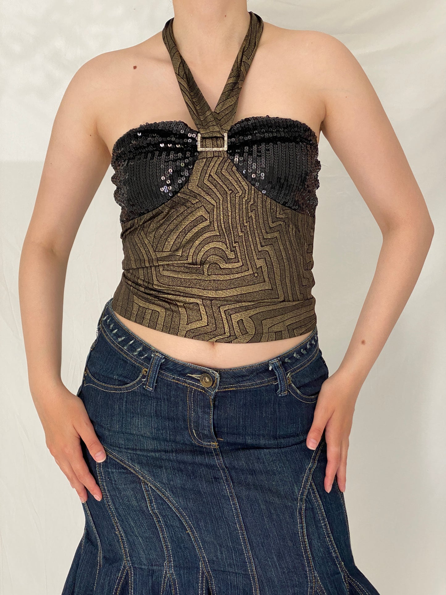 Y2K Black & Gold Sequin Halter Party Top Shimmery Metallic Clubwear Top – S