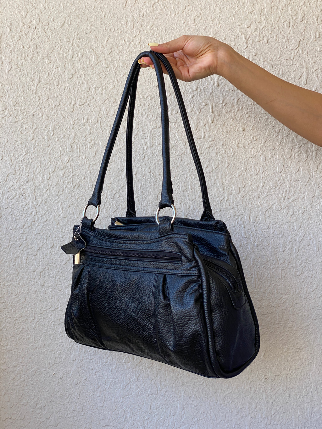 Black Genuine Leather Shoulder Bag – Spacious Everyday Tote with Multiple Pockets