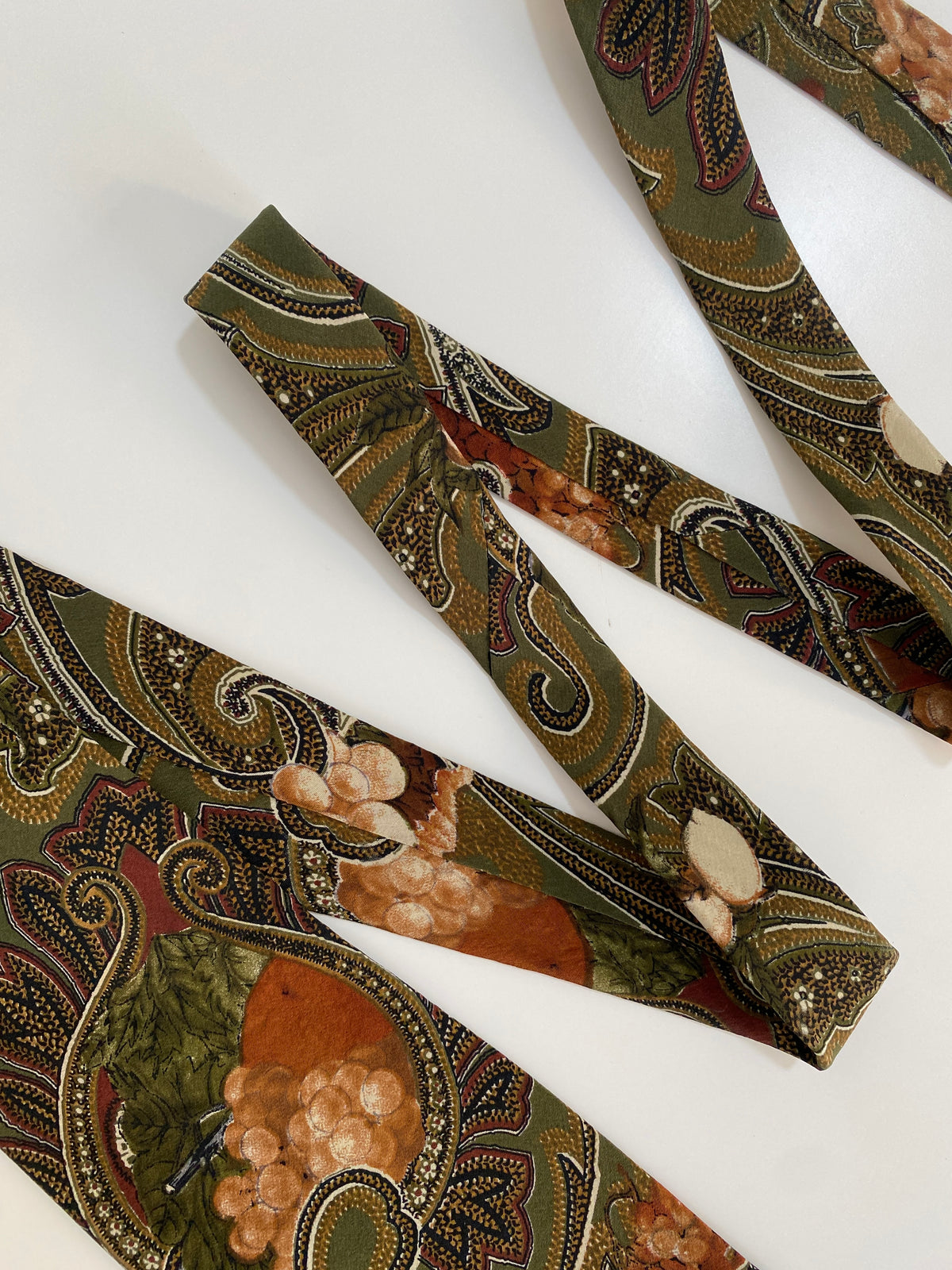 Vintage Retro Statement Woodward Silk Tie - Olive Green Paisley & Grapes Print Vintage Retro Statement Woodward Silk Tie - Olive Green Paisley & Grapes Print