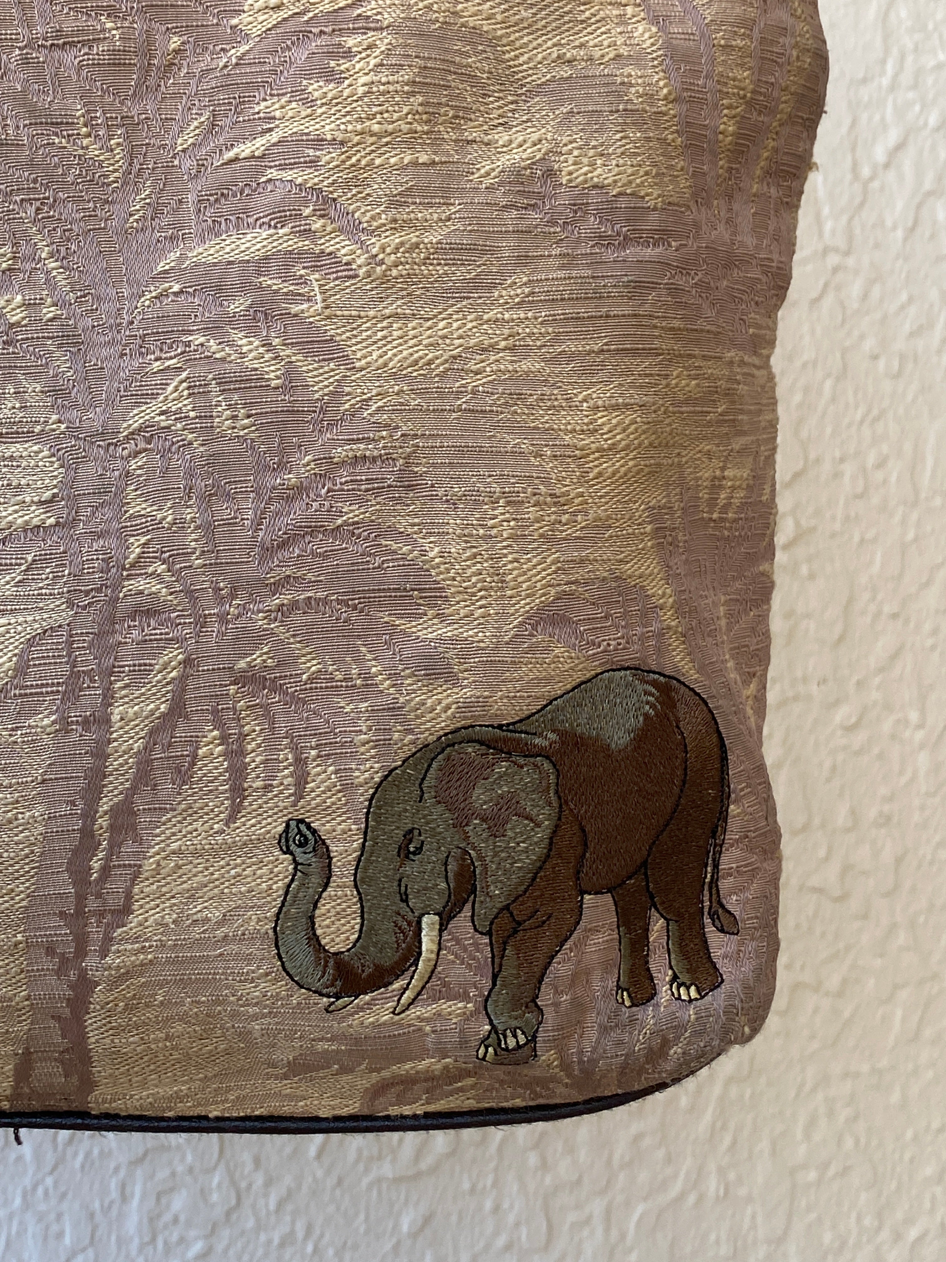 Vintage Bueno Elephant Embroidered Tote Bag – Safari Jungle Print Shoulder Handbag