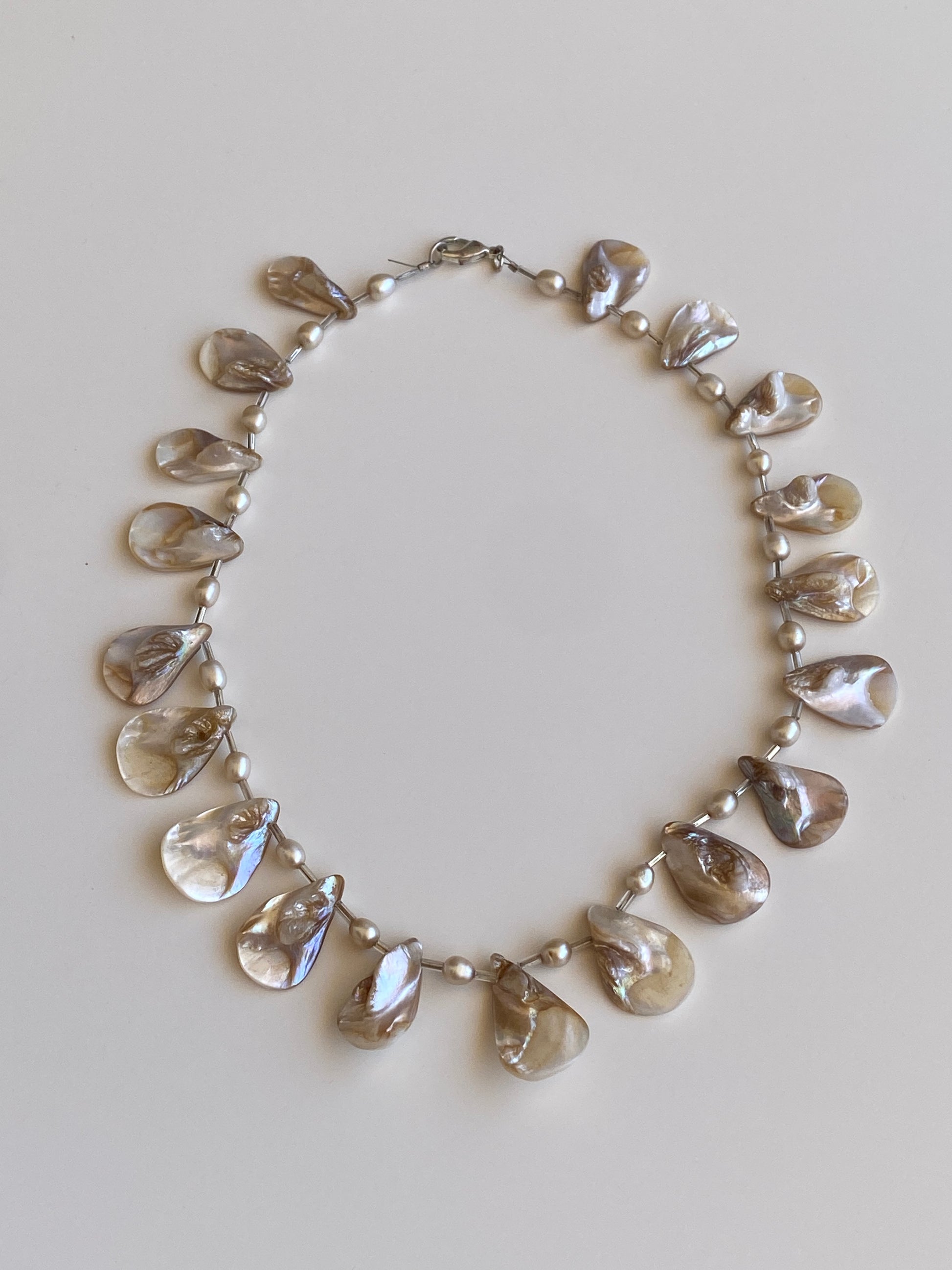 Vintage Mother of Pearl Shell & Faux Pearl Statement Choker Necklace Vintage Mother of Pearl Shell & Faux Pearl Statement Choker Necklace
